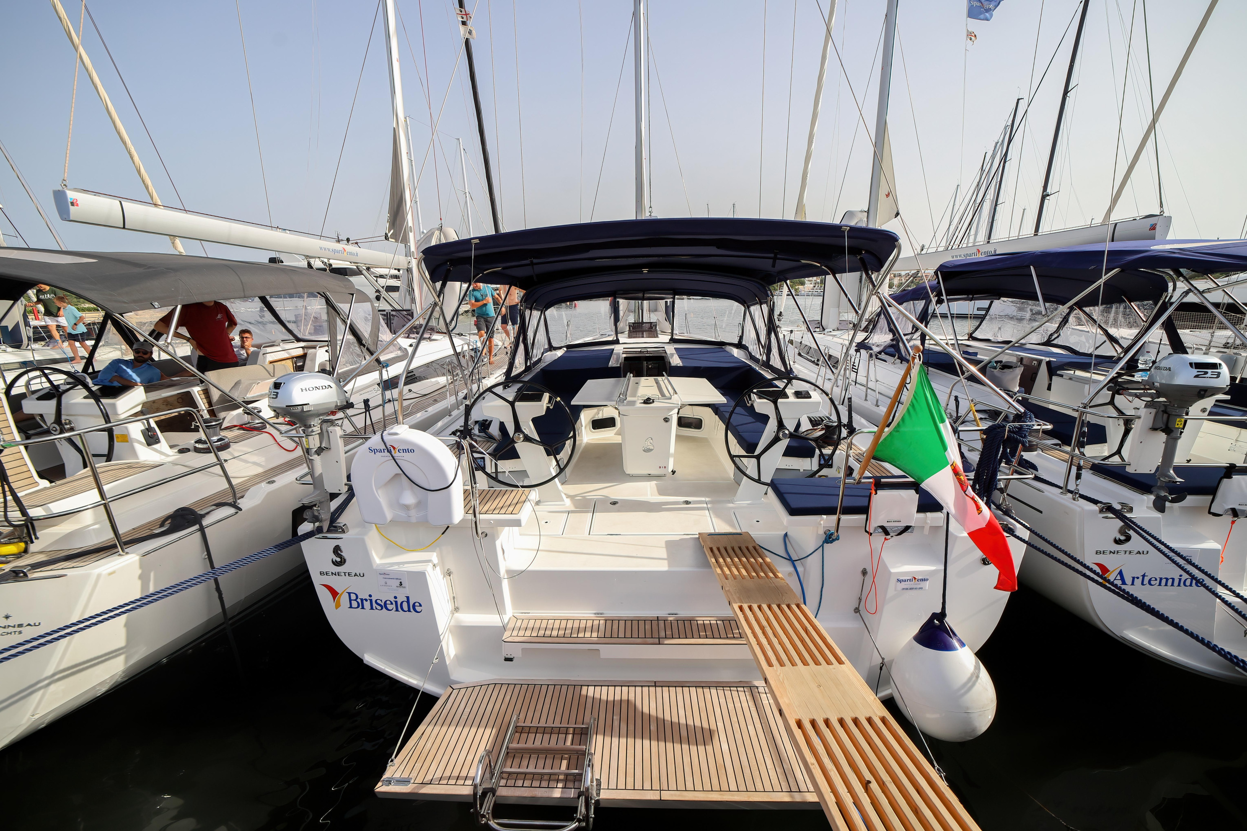 Photo #19 - Oceanis 51.1 (Briseide - Comfort line) en Olbia - 7845
