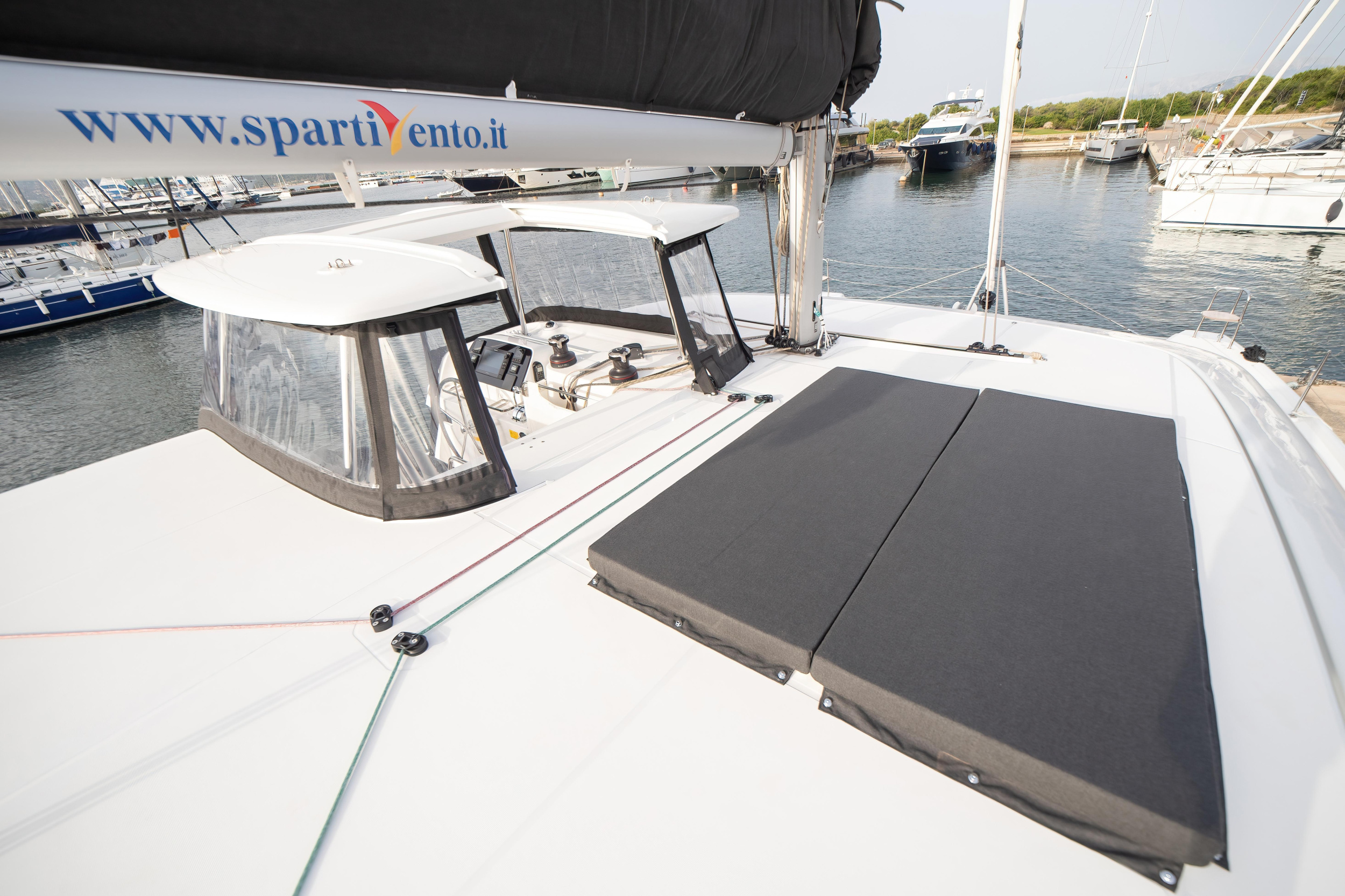Photo #10 - Lagoon 42 (Cassatina - Premium line) in Olbia - 7843