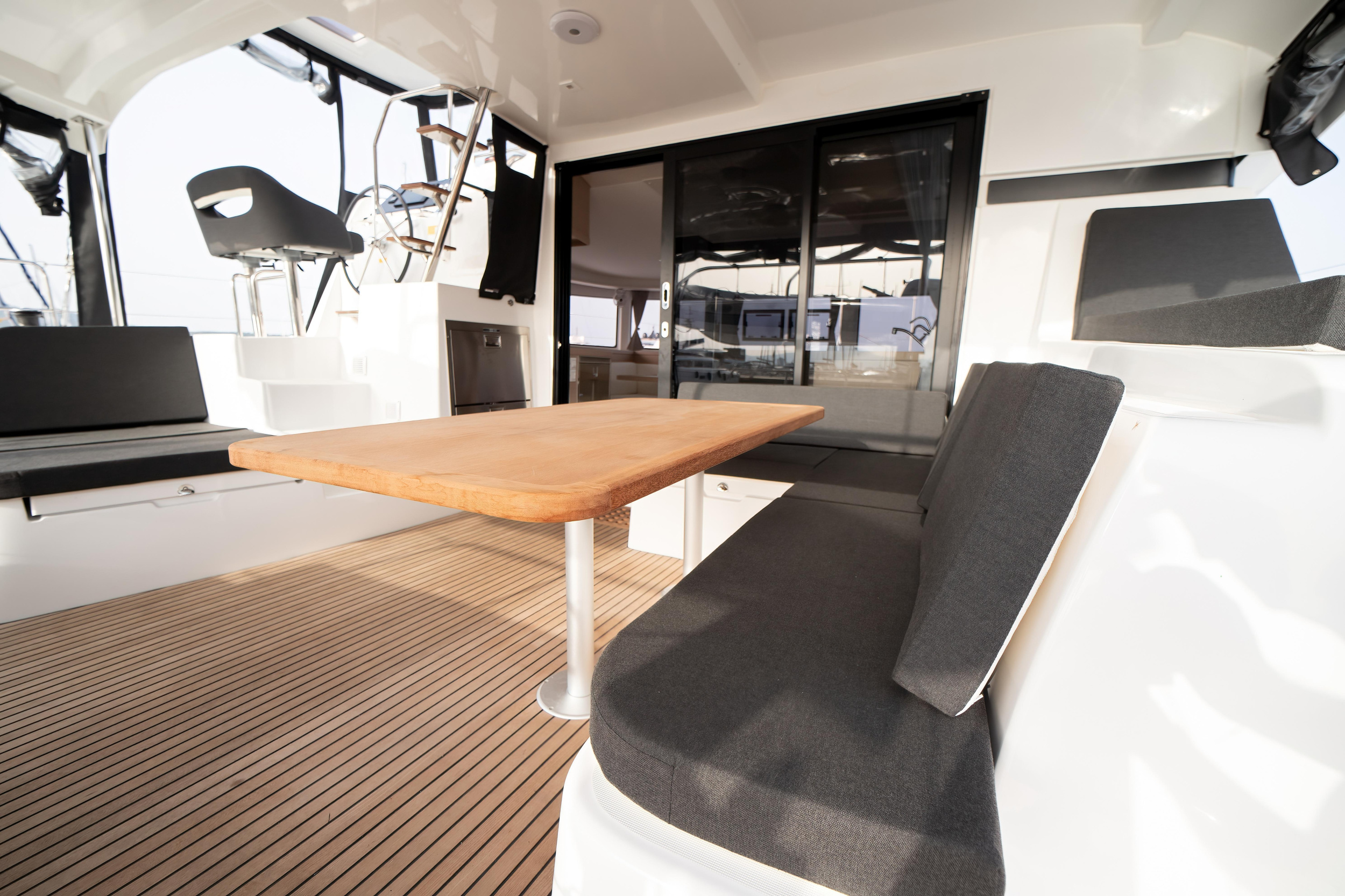 Photo #9 - Lagoon 42 (Cassatina - Premium line) in Olbia - 7843