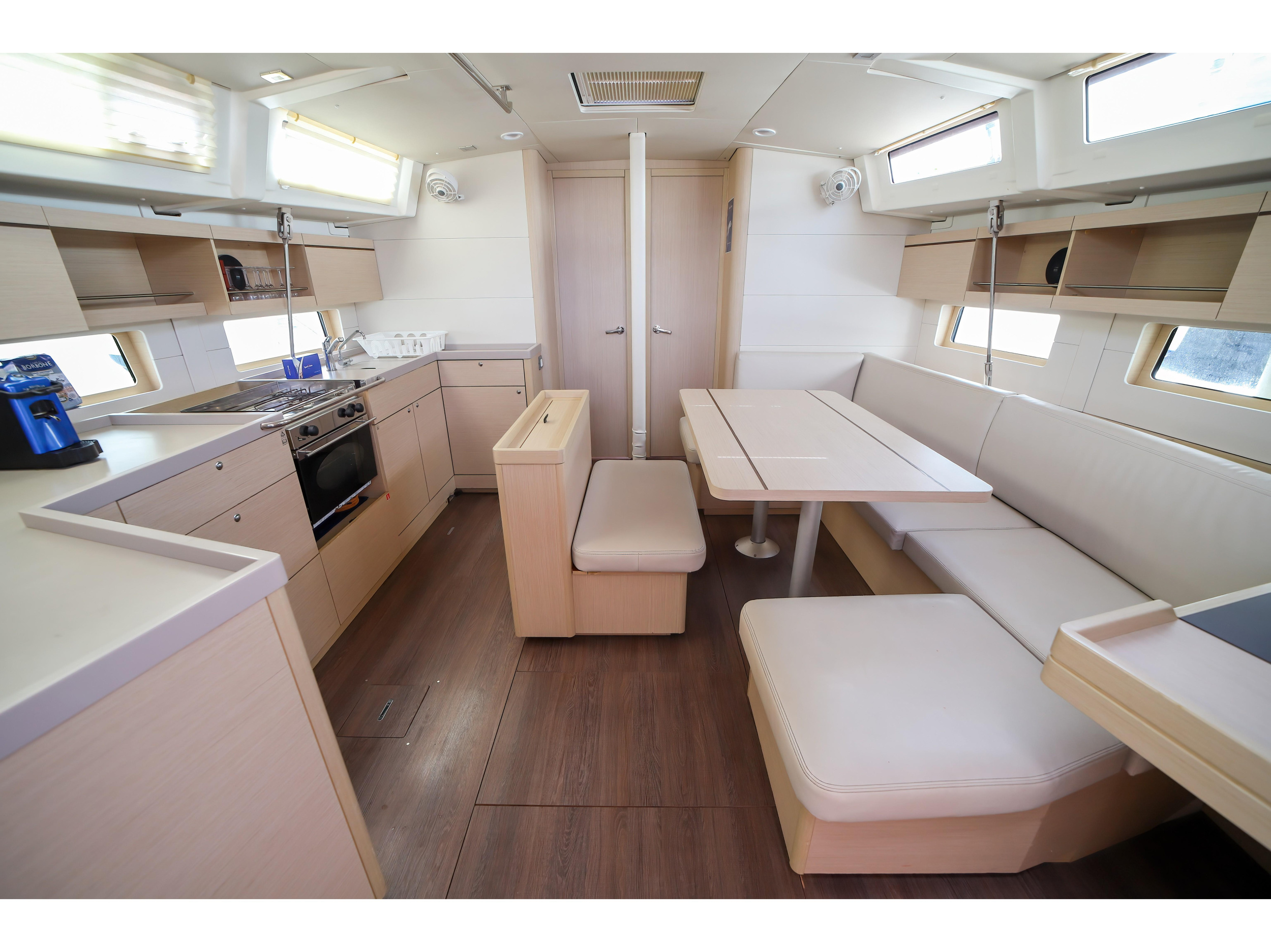 Photo #31 - Oceanis 46.1 (Eirene - Standard line) in Olbia - 25282
