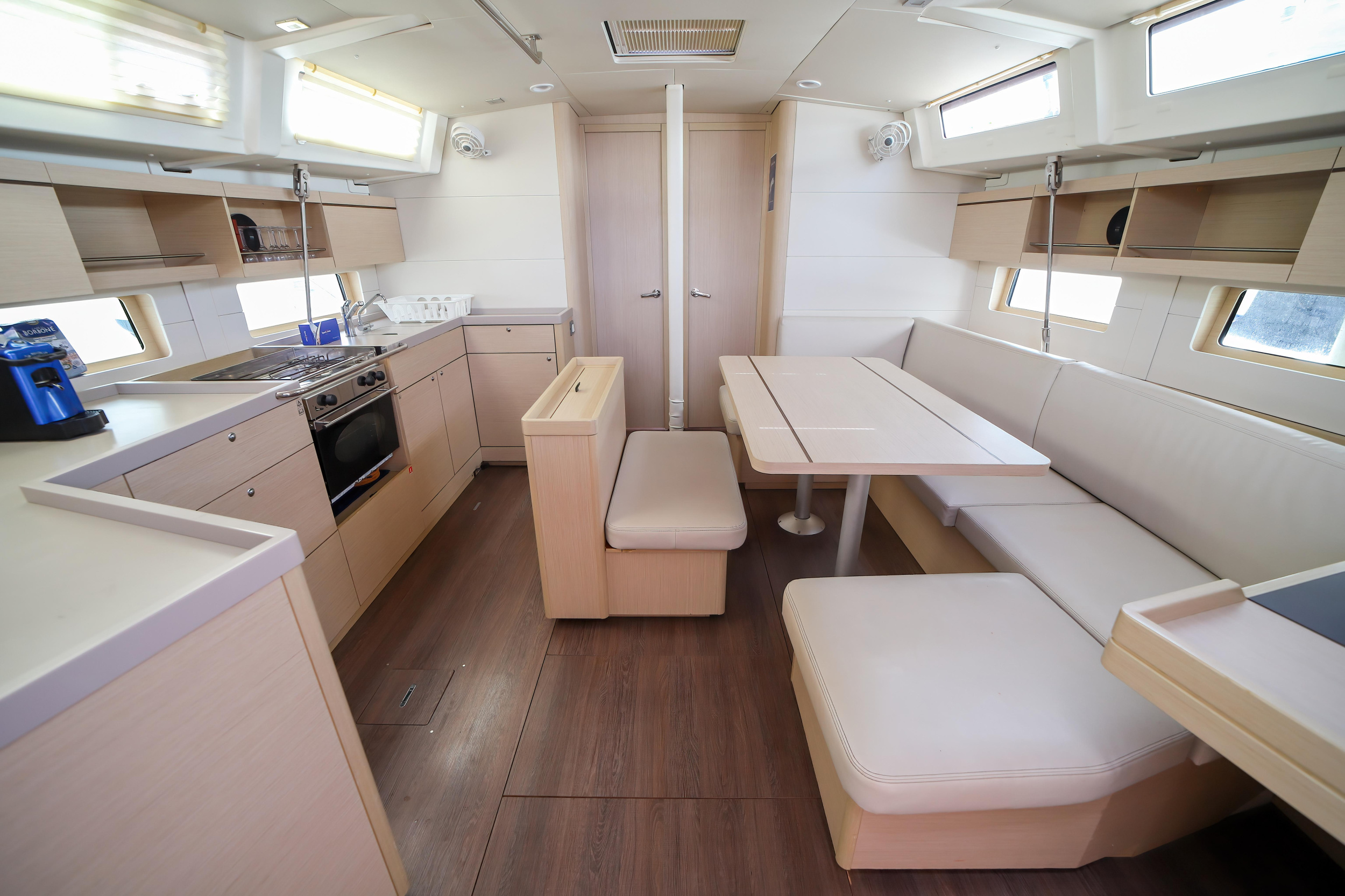 Photo #16 - Oceanis 46.1 (Eirene - Standard line) in Olbia - 25282
