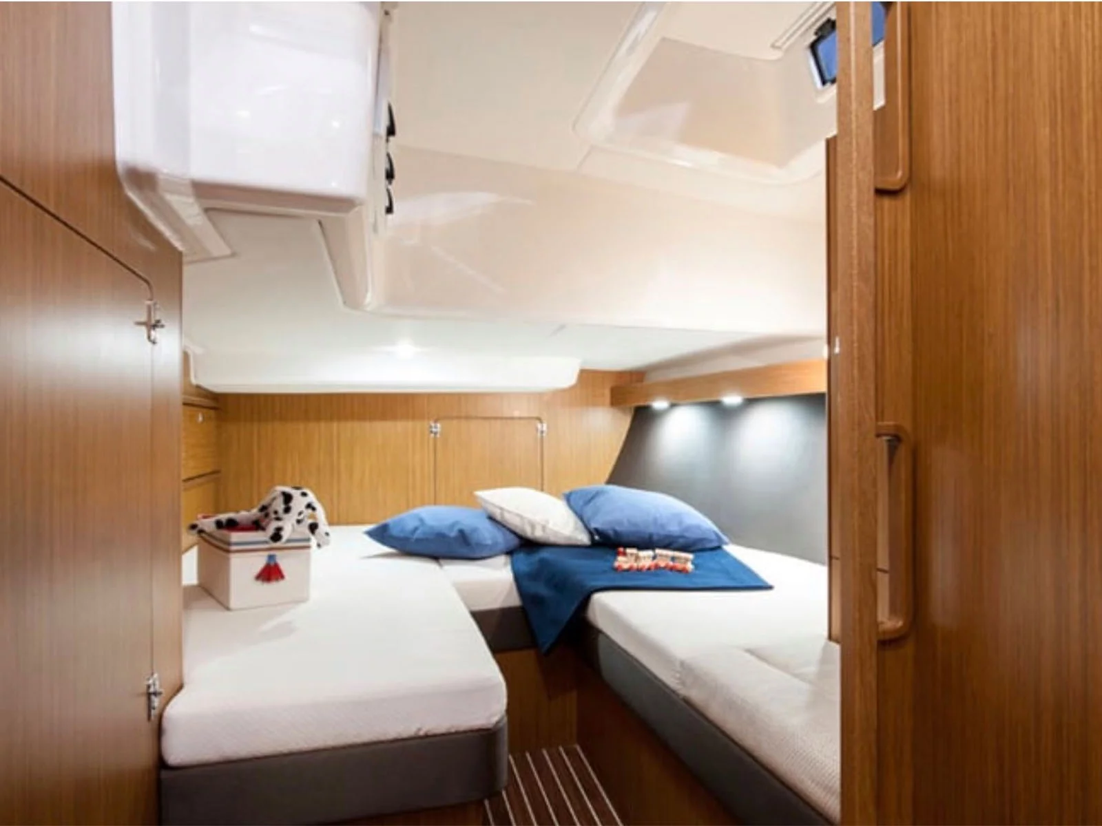 Bavaria Cruiser 56 (Kallirrhoe)  - 16