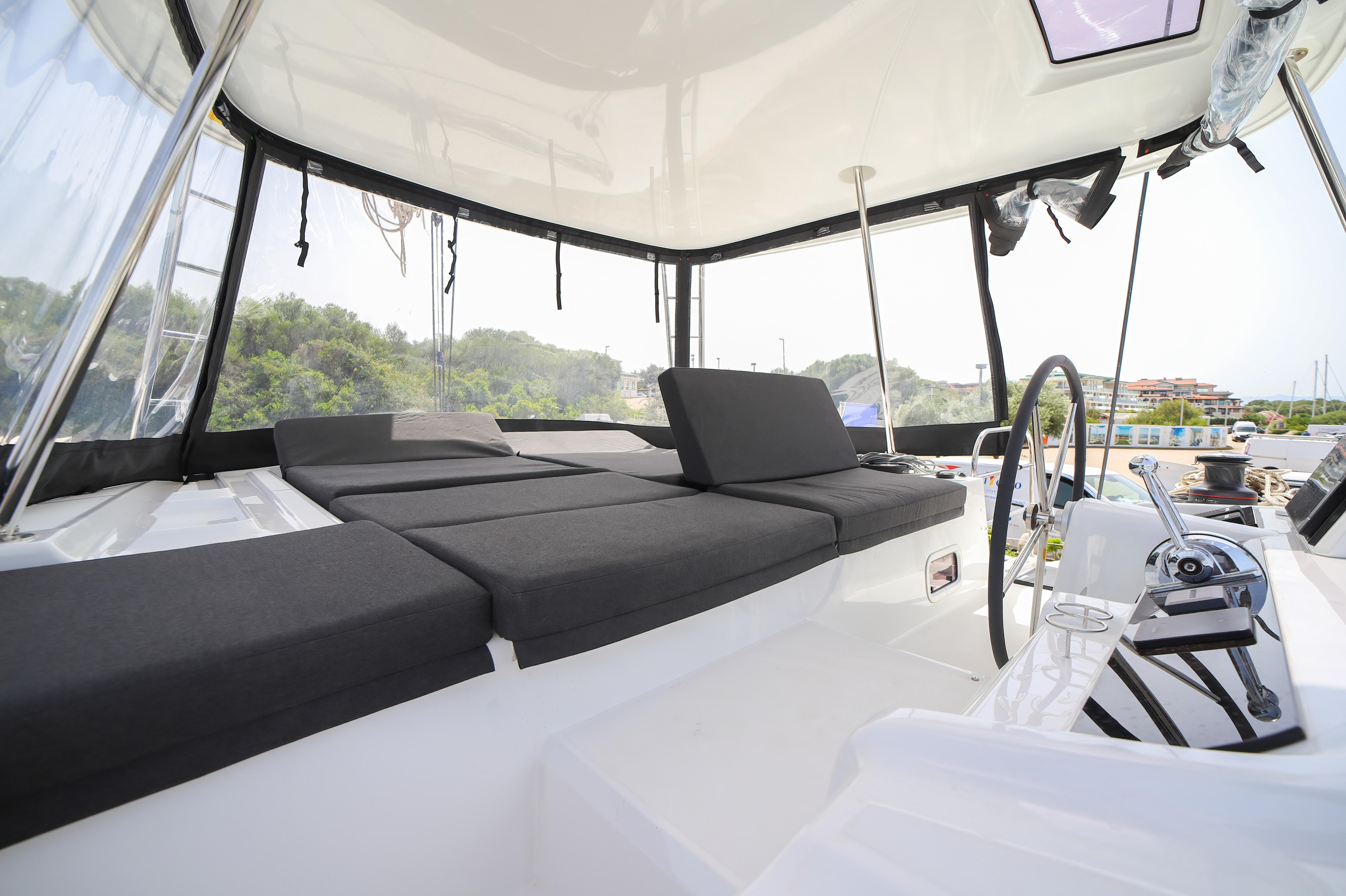Photo #17 - Lagoon 46 (Sesamo - Premium line) in Olbia - 7849