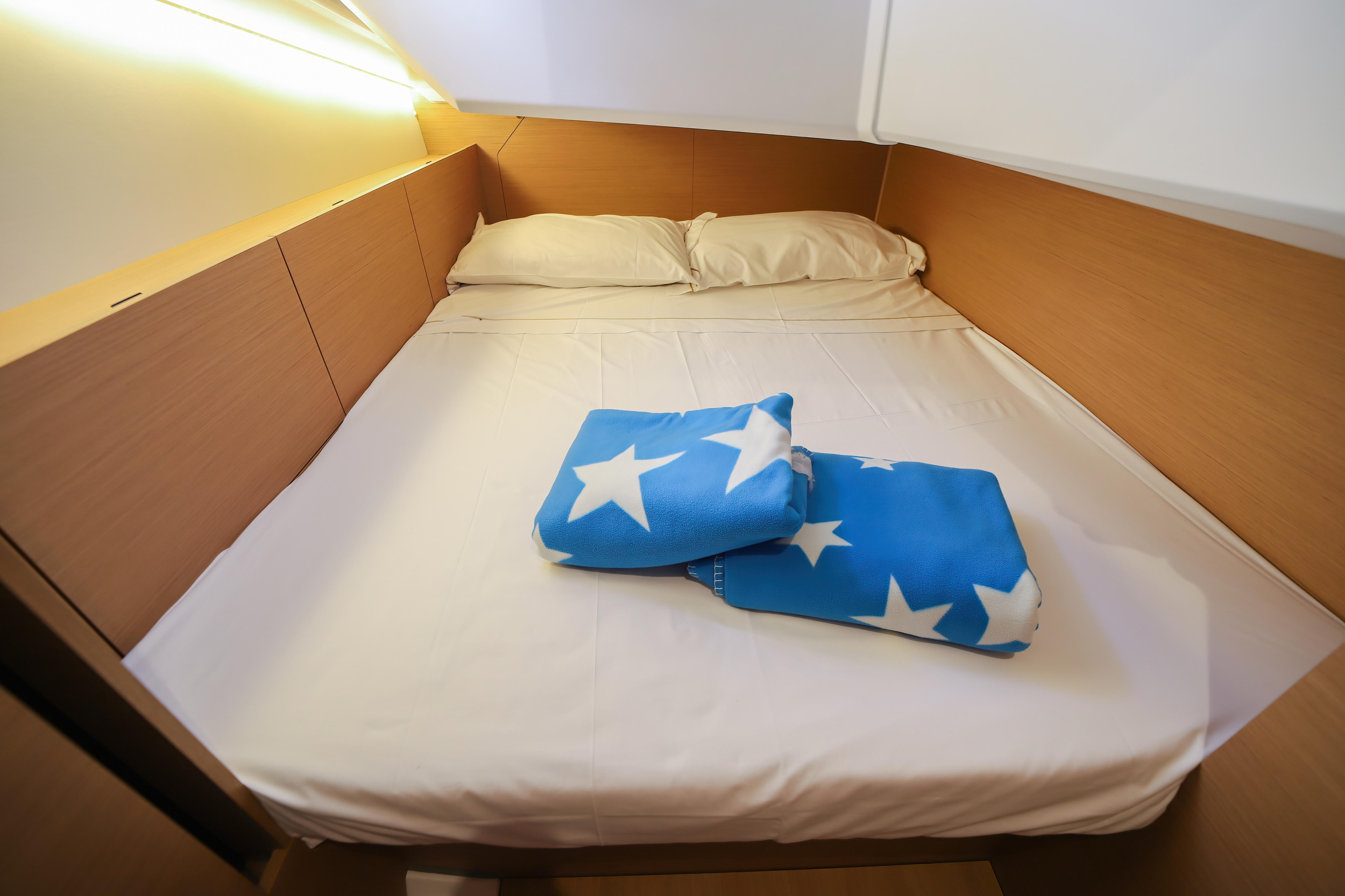 Photo #18 - Sun Odyssey 380 (Twenty-One Cent - Comfort line) in Olbia - 7867
