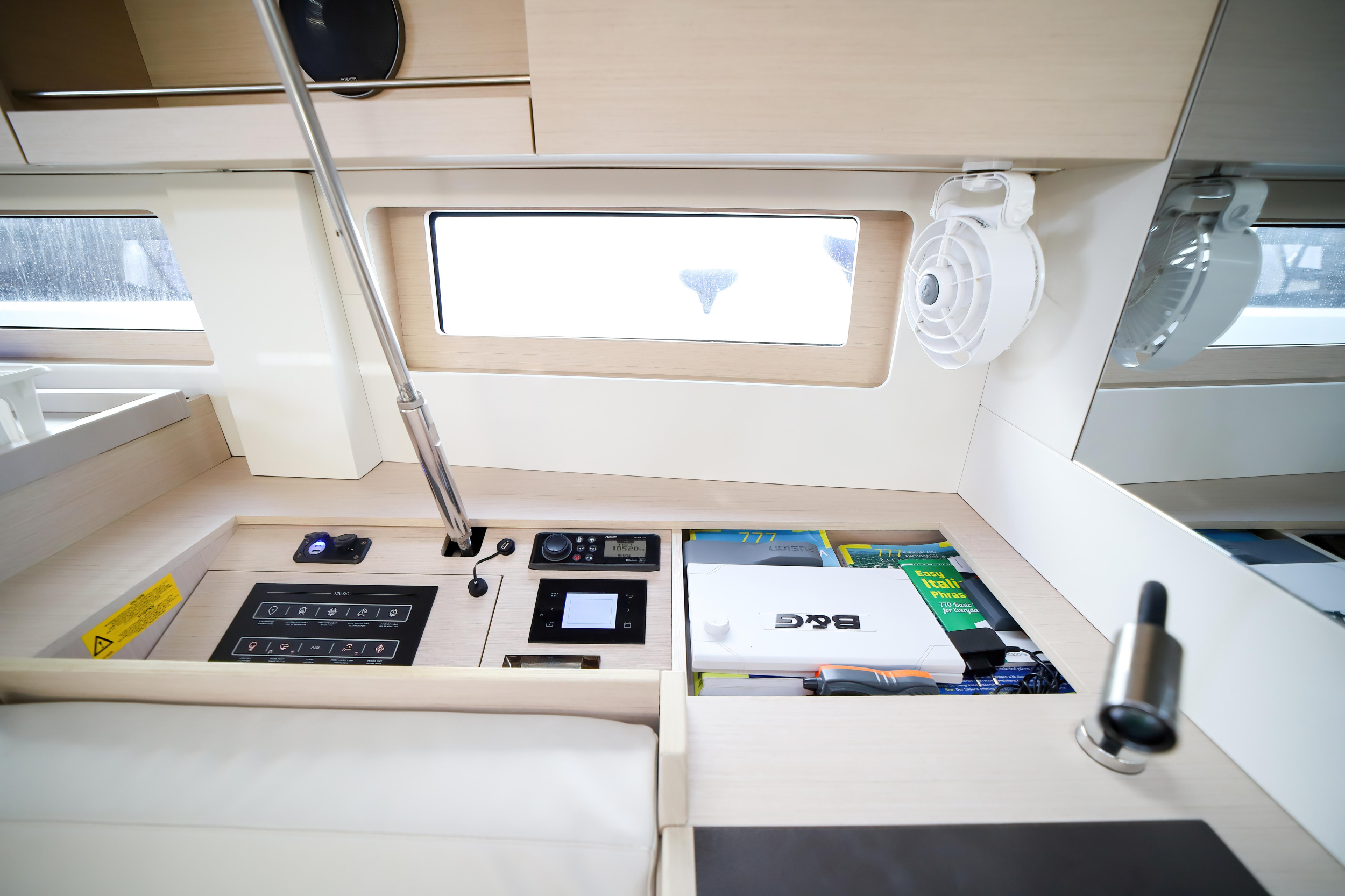 Photo #4 - Oceanis 51.1 (Zagara - Premium line) en Olbia - 3773