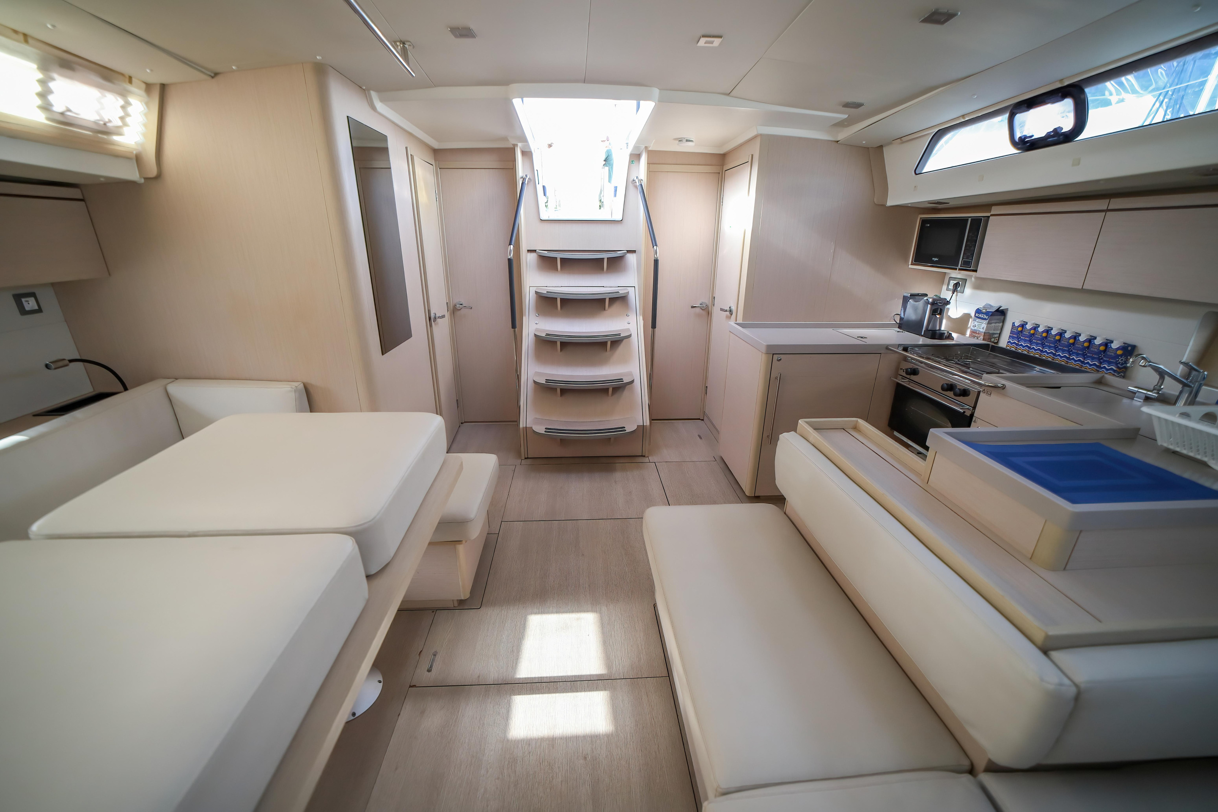 Photo #11 - Oceanis 51.1 (Zagara - Premium line) en Olbia - 3773