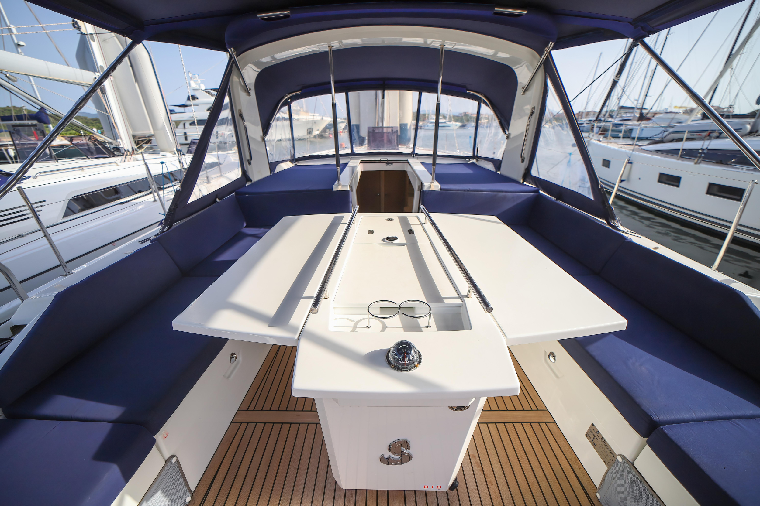 Photo #9 - Oceanis 51.1 (Zagara - Premium line) en Olbia - 3773