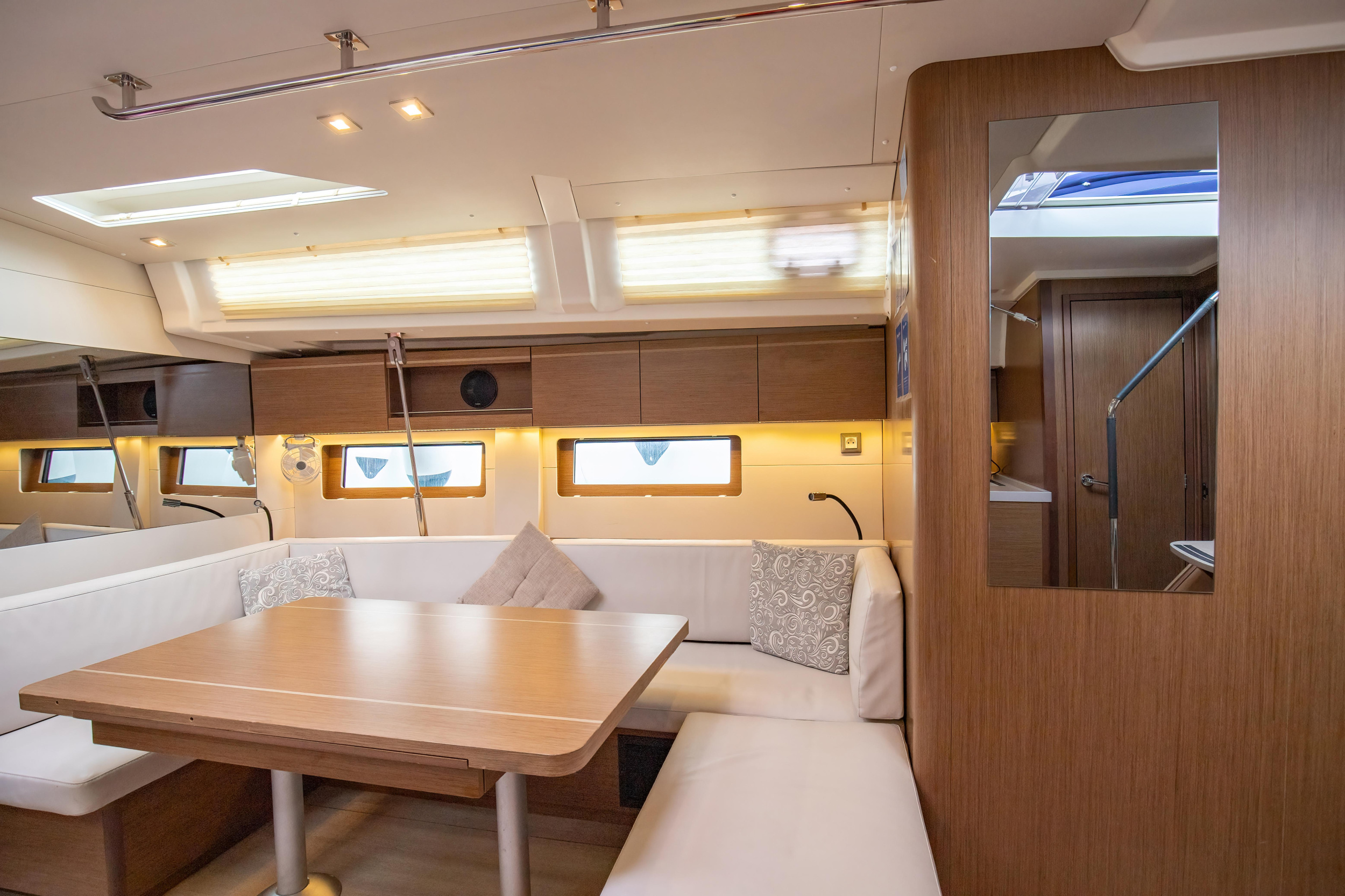 Photo #35 - Oceanis 51.1 (Calipso - Comfort line) in Portorosa - 24549