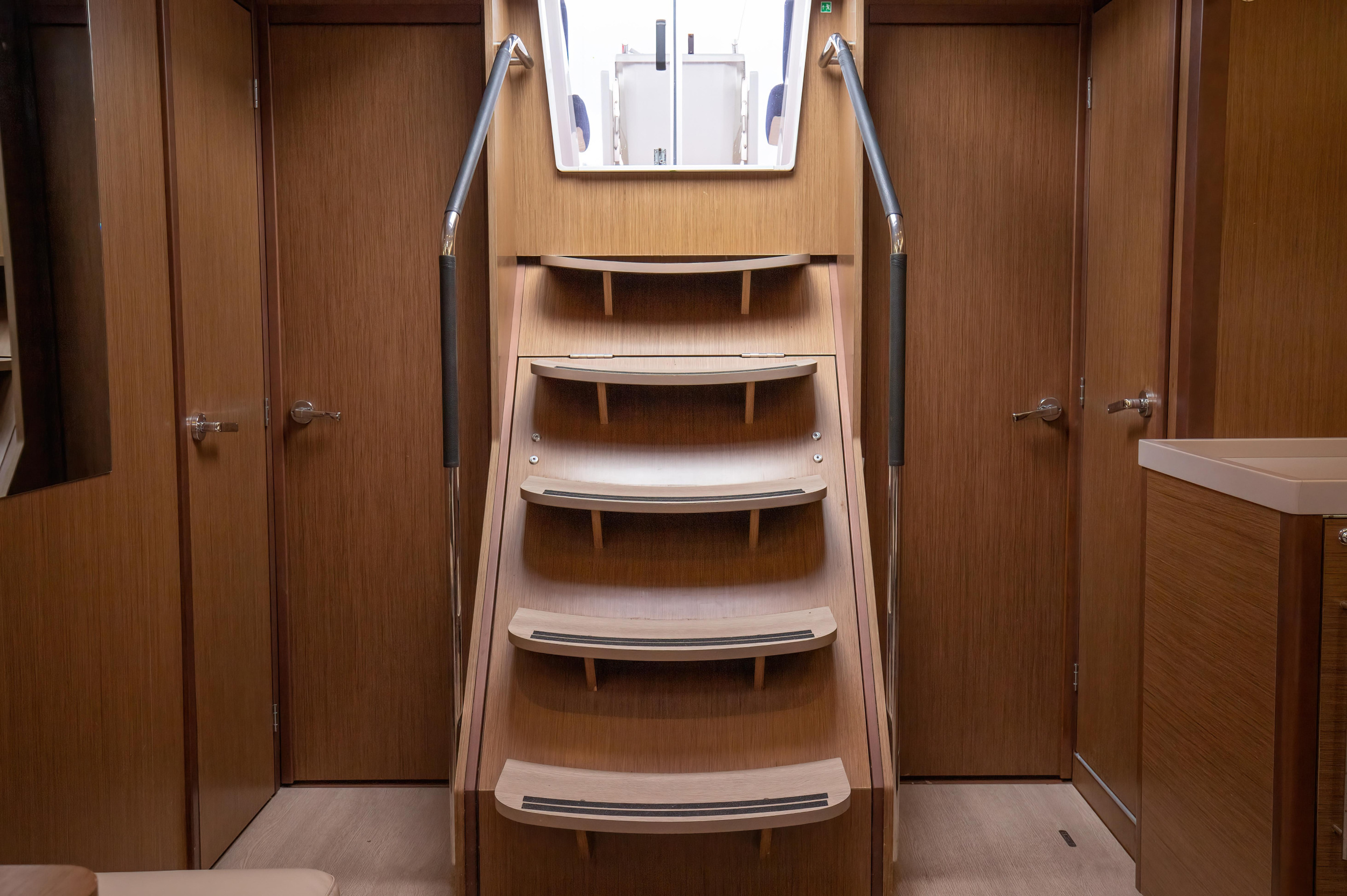 Photo #26 - Oceanis 51.1 (Calipso - Comfort line) in Portorosa - 24549