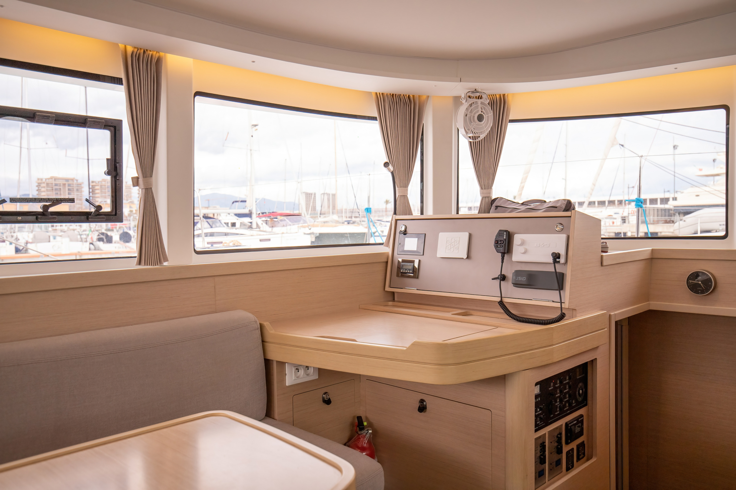 Photo #40 - Lagoon 42 (Emozione - Premium line) in Salerno - 3815