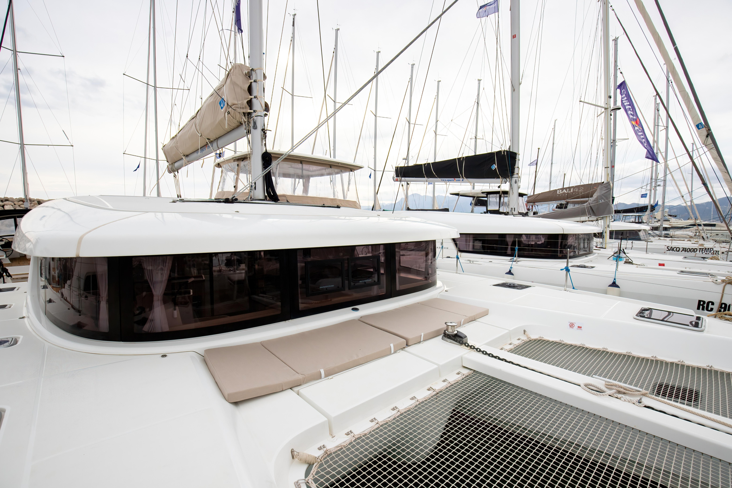 Photo #33 - Lagoon 42 (Emozione - Premium line) in Salerno - 3815