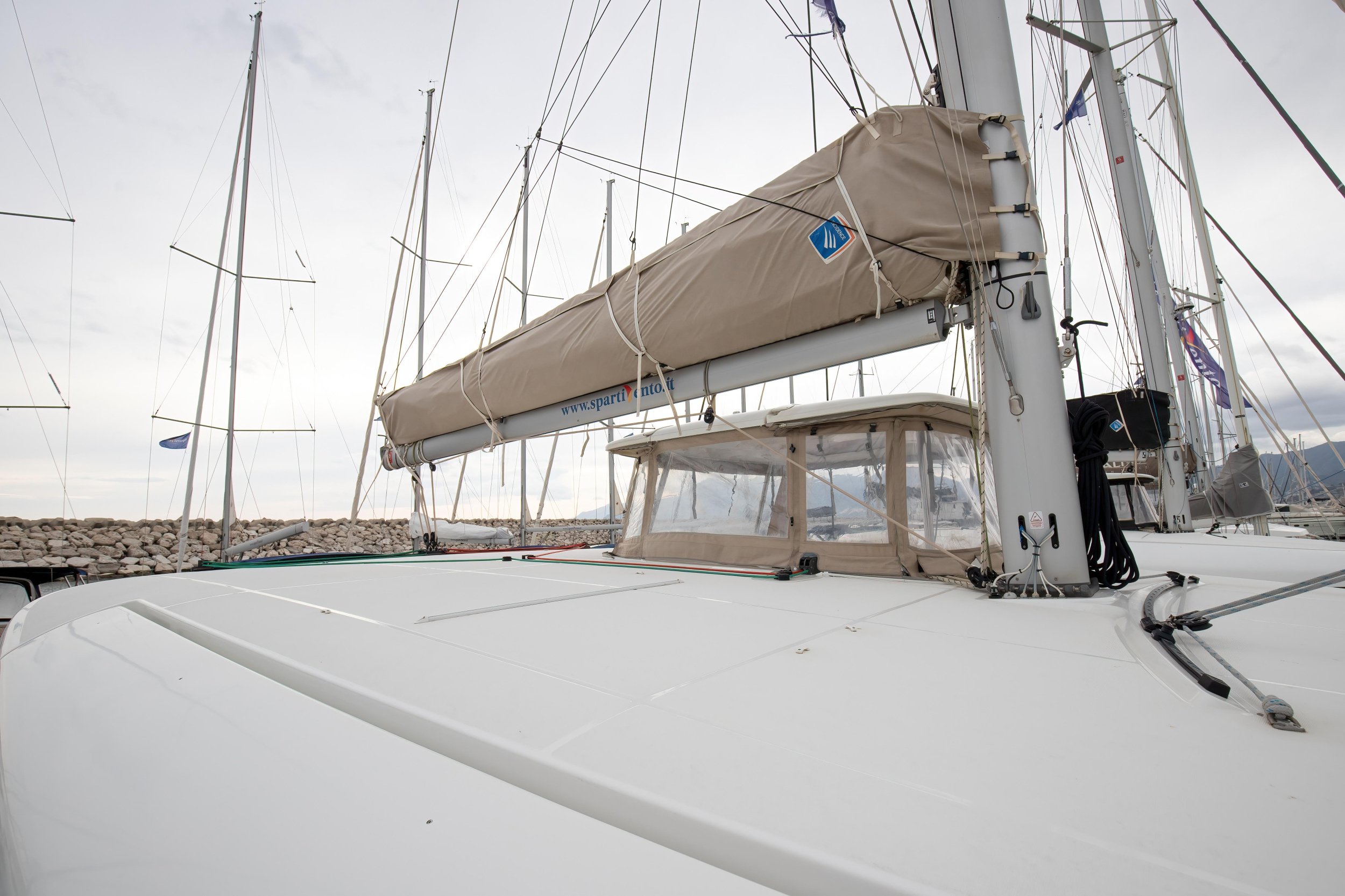 Photo #37 - Lagoon 42 (Emozione - Premium line) in Salerno - 3815