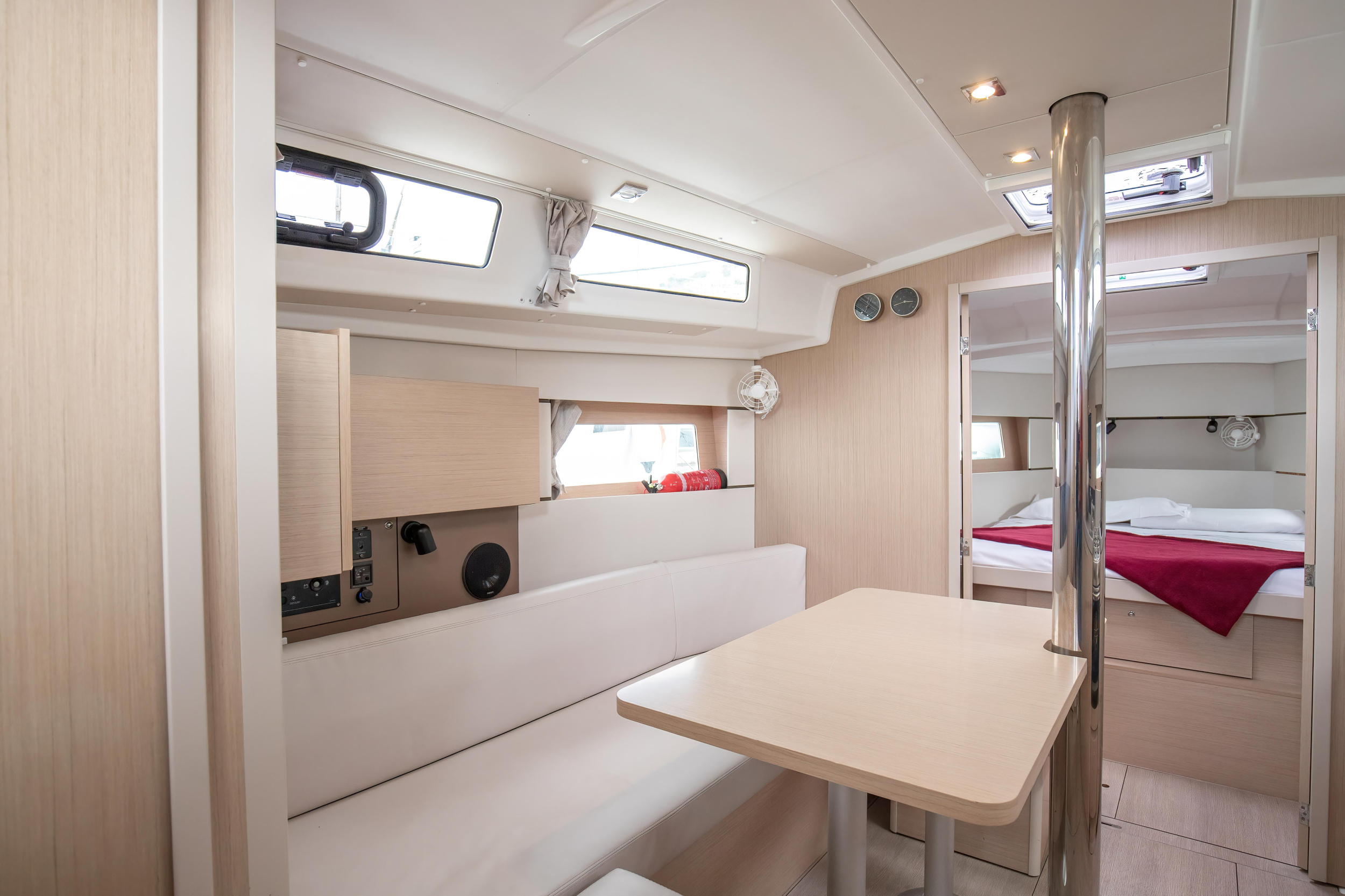Photo #27 - Oceanis 38.1 (Eos - Comfort line) en Trapani - 4229