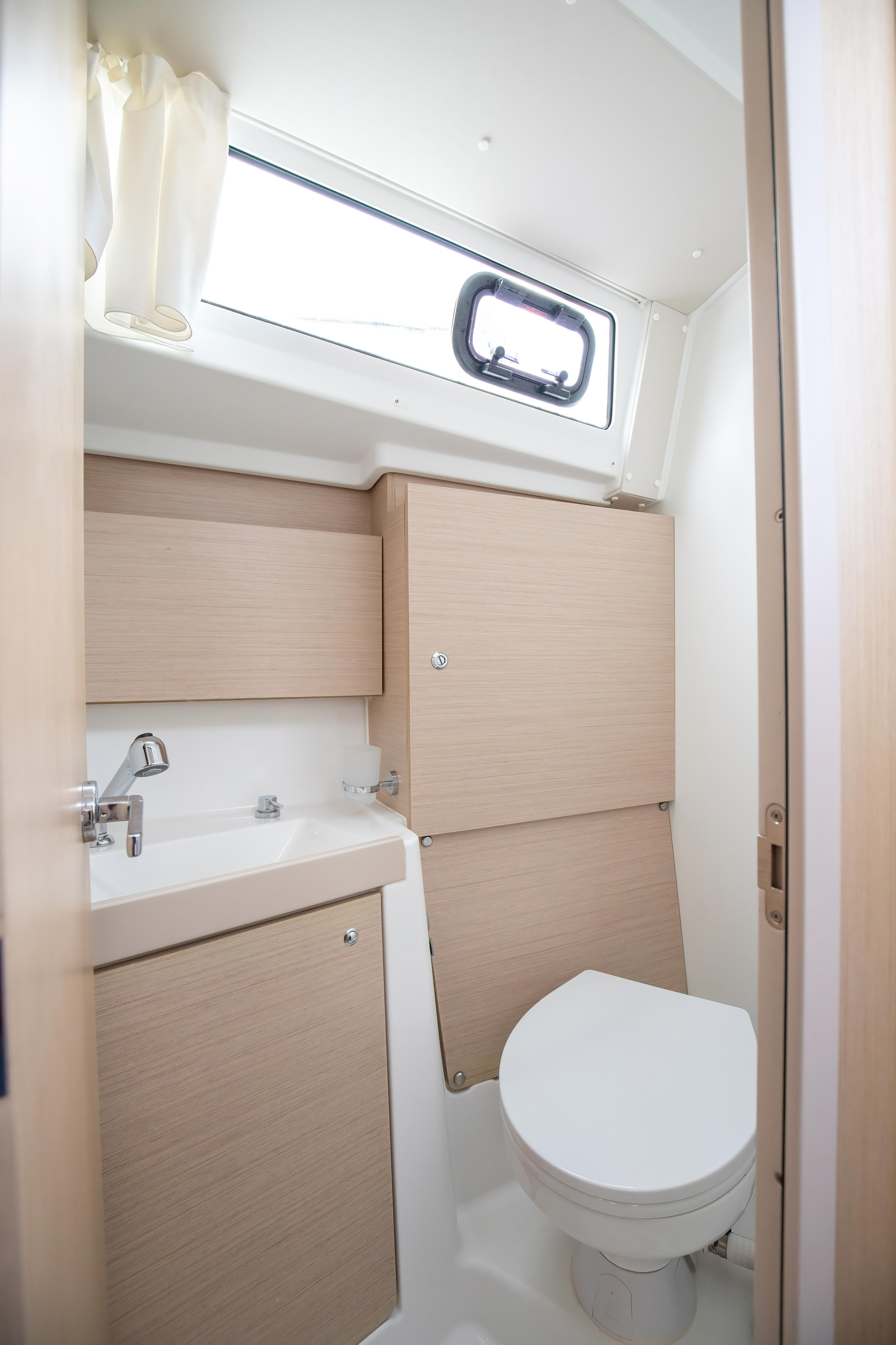 Photo #11 - Oceanis 38.1 (Eos - Comfort line) en Trapani - 4229