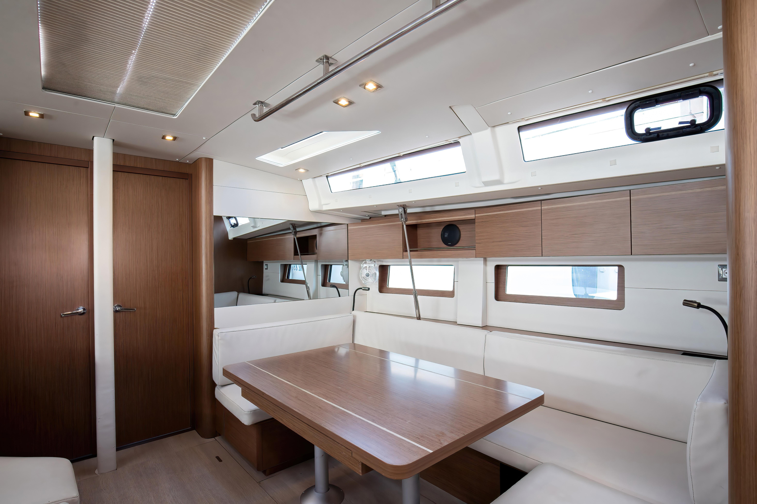 Photo #7 - Oceanis 51.1 (Hybris - Comfort line) in Portorosa - 25324