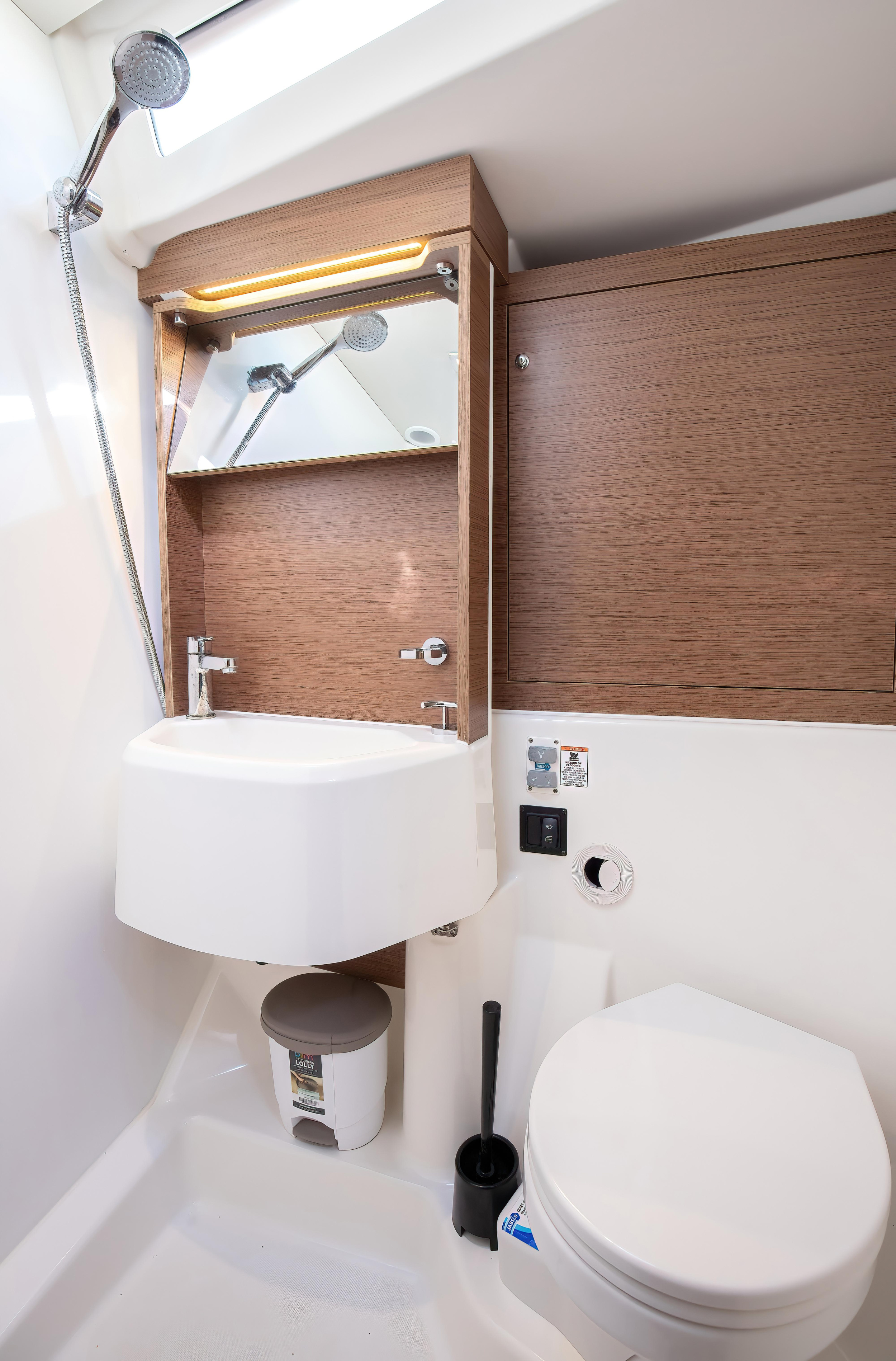 Photo #20 - Oceanis 51.1 (Hybris - Comfort line) in Portorosa - 25324