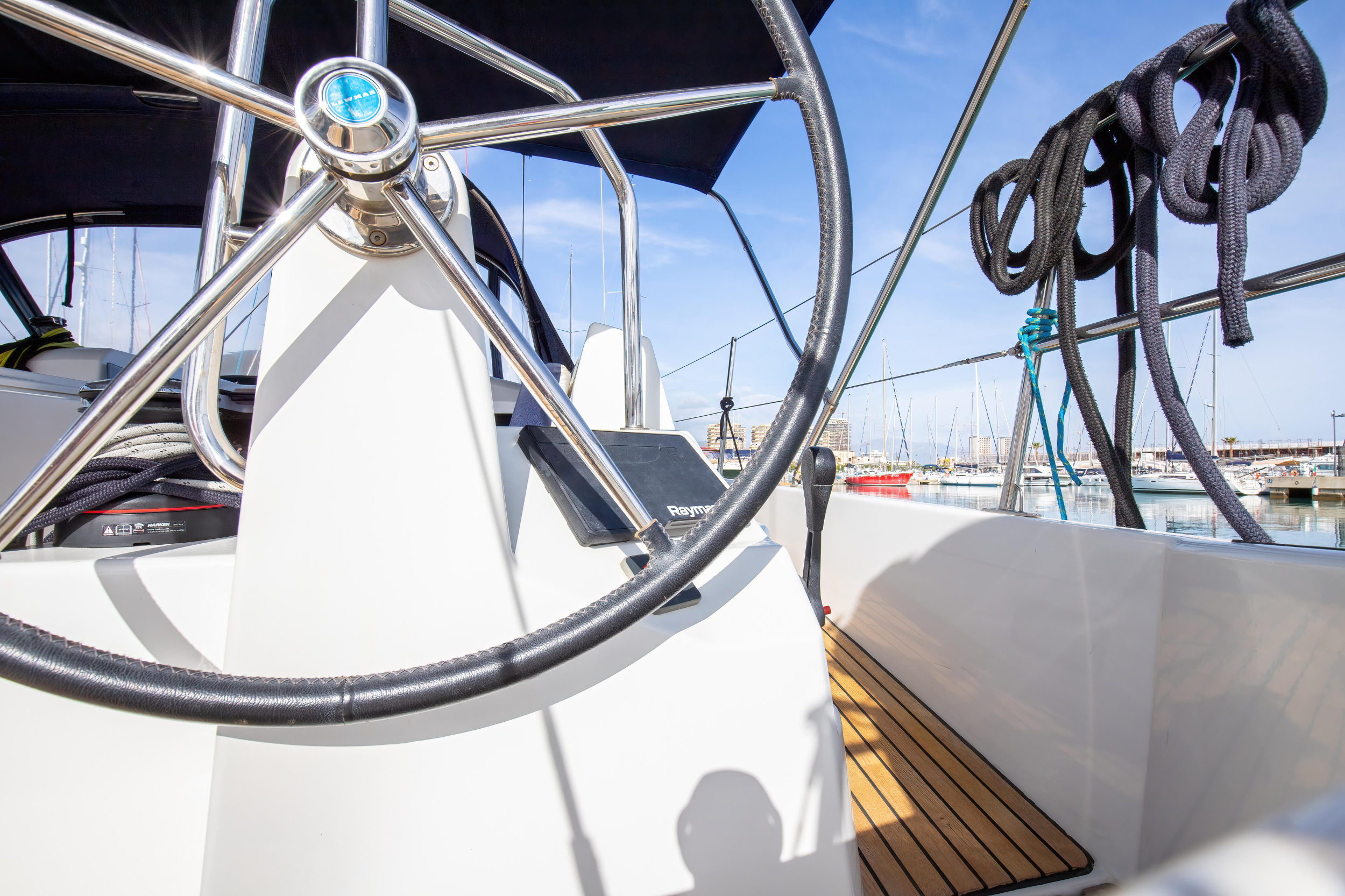 Photo #14 - Sun Odyssey 440 (Magics - Standard line) en Salerno - 25312