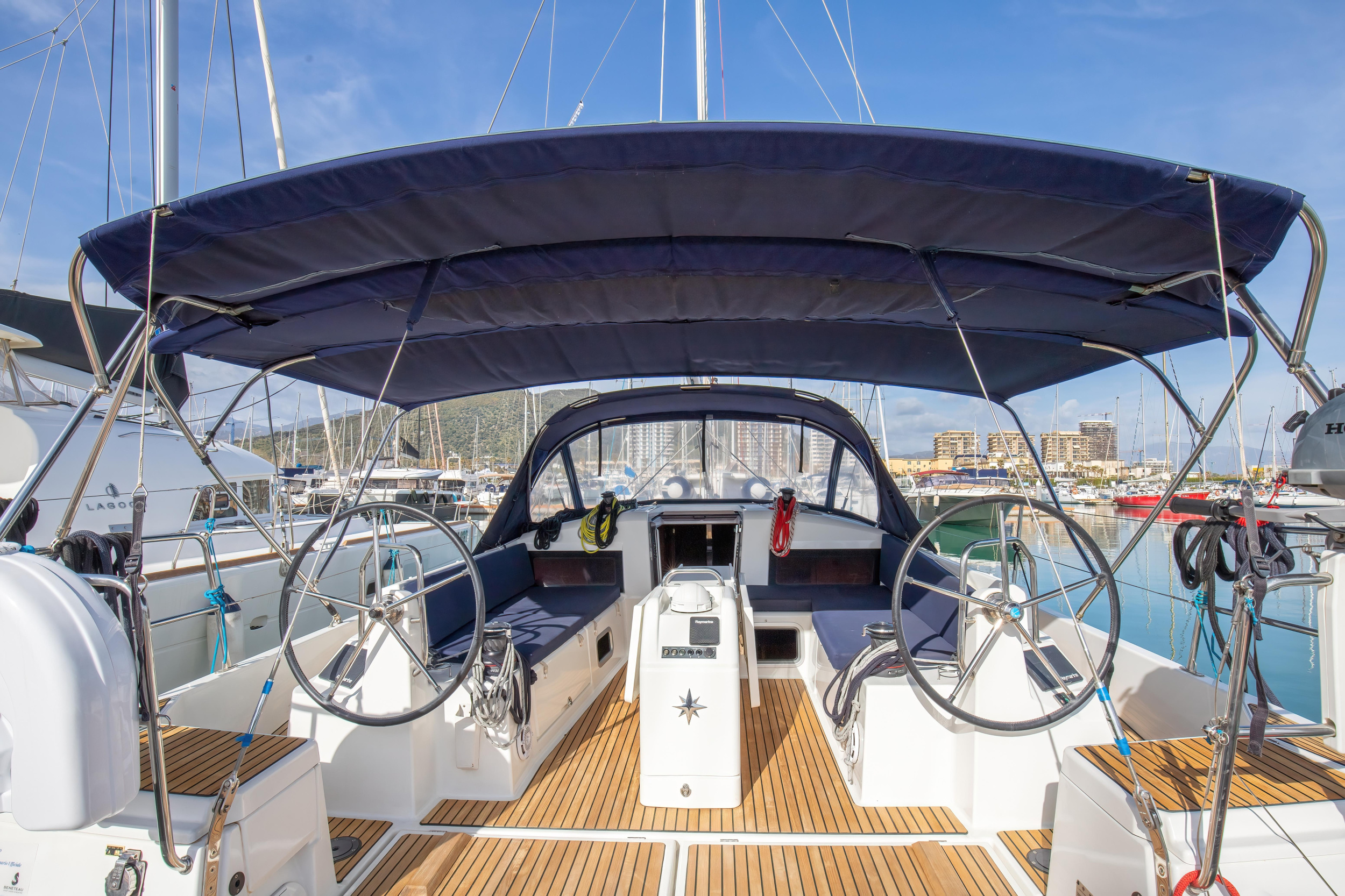 Photo #21 - Sun Odyssey 440 (Magics - Standard line) en Salerno - 25312