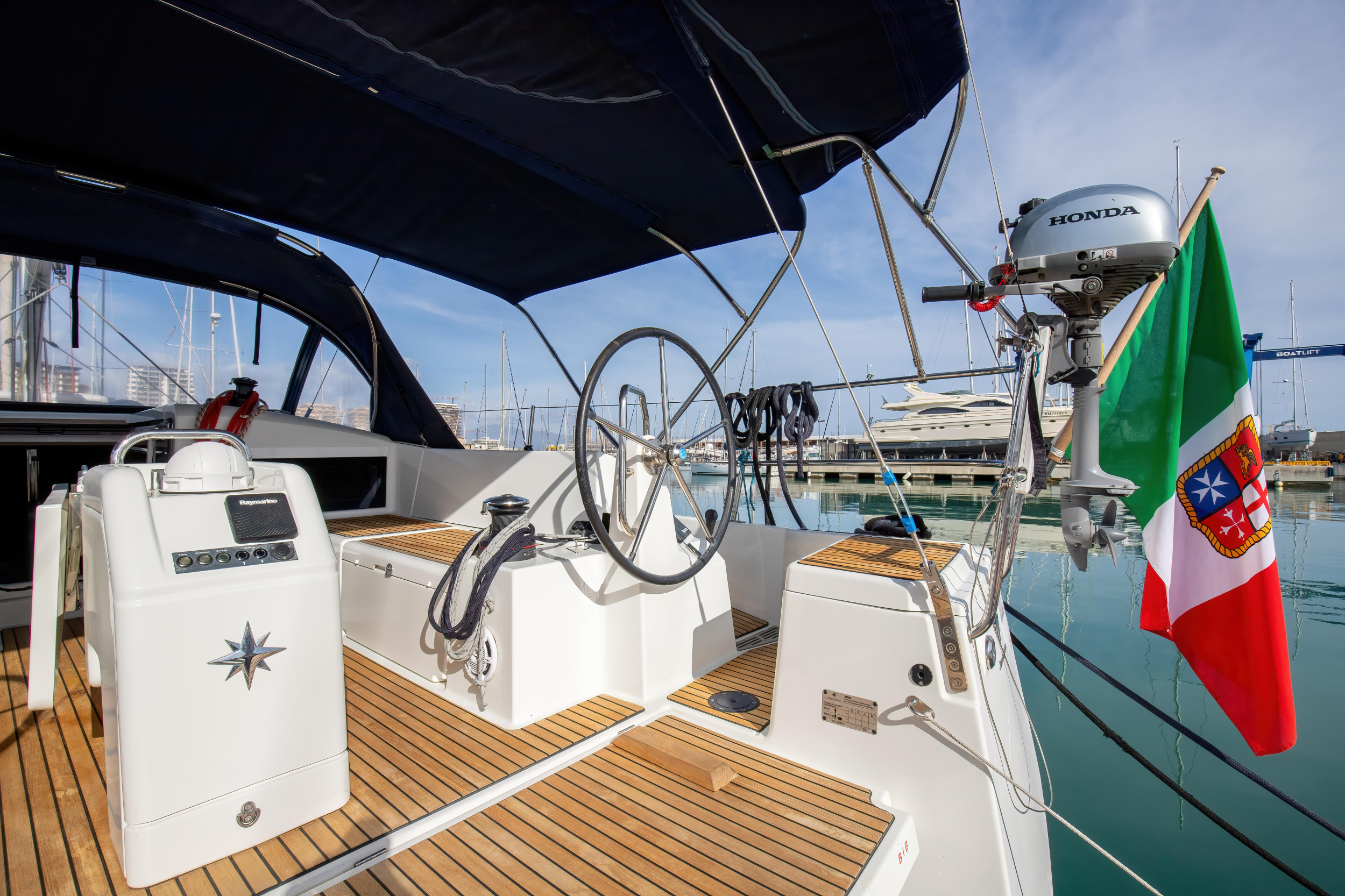 Photo #28 - Sun Odyssey 440 (Magics - Standard line) en Salerno - 25312
