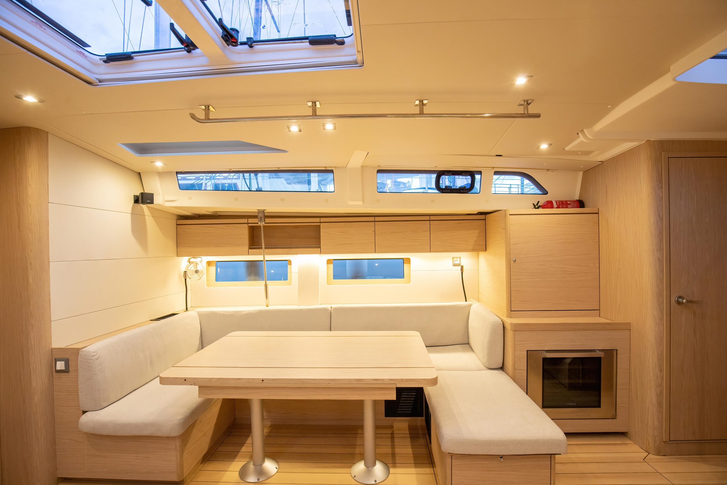 Photo #31 - Oceanis 51.1 (4 cab) (Olimpia - Comfort line) in Capo d'Orlando - 24563