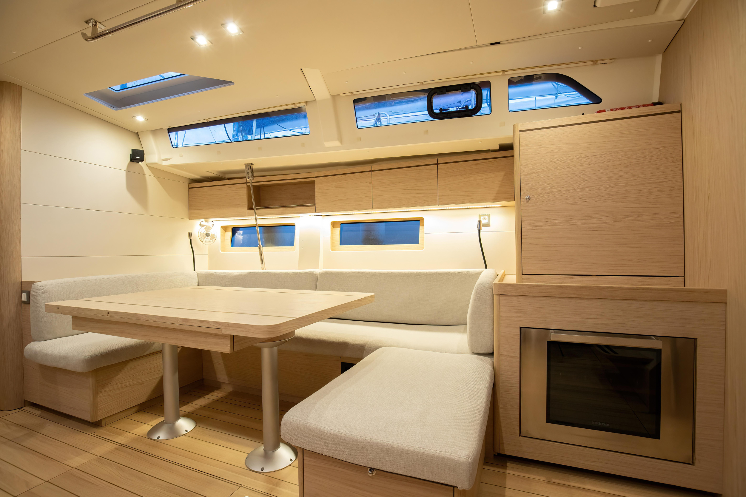 Photo #20 - Oceanis 51.1 (4 cab) (Olimpia - Comfort line) in Capo d'Orlando - 24563