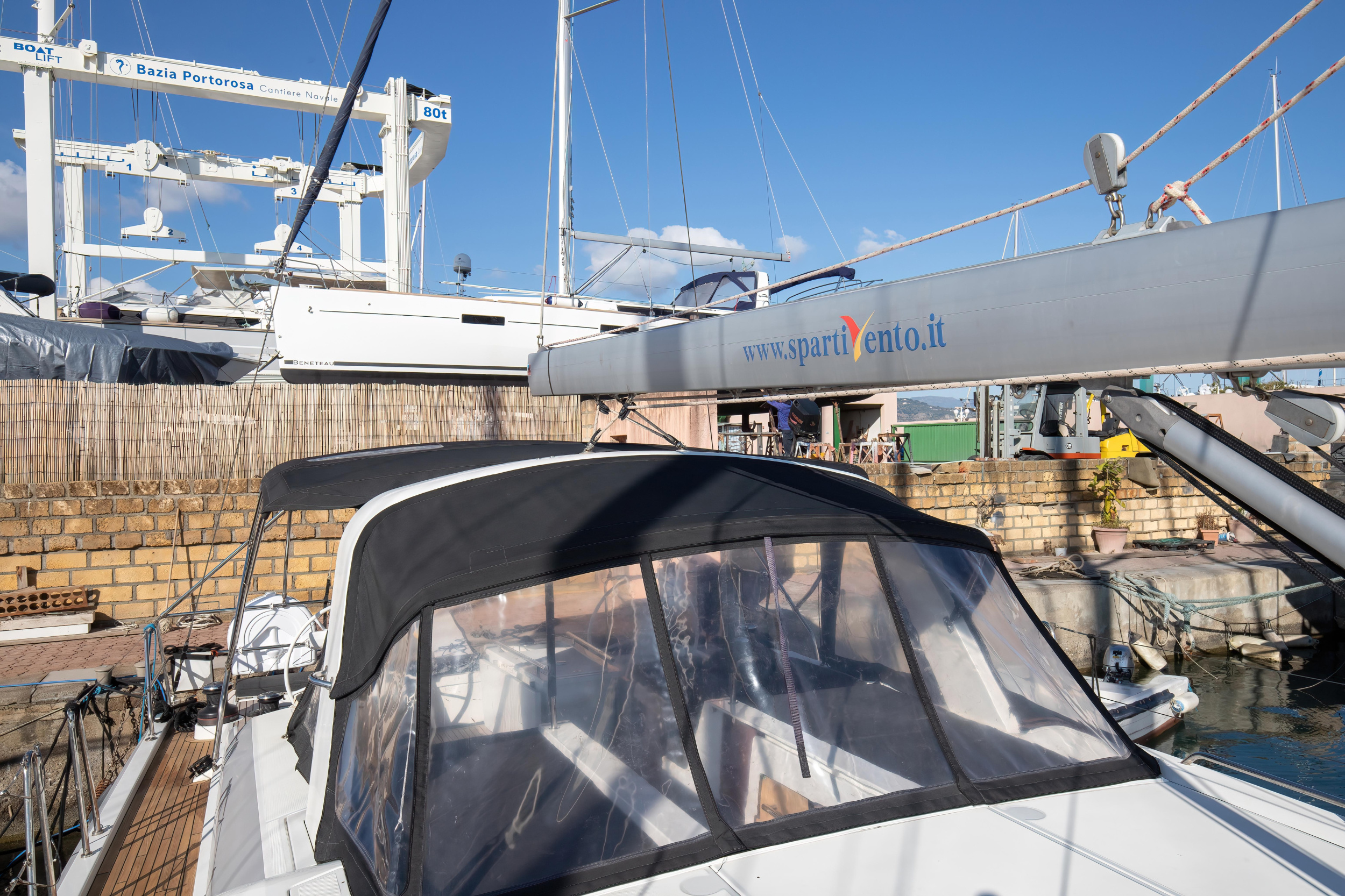 Photo #8 - Oceanis 51.1 (4 cab) (Olimpia - Comfort line) in Capo d'Orlando - 24563