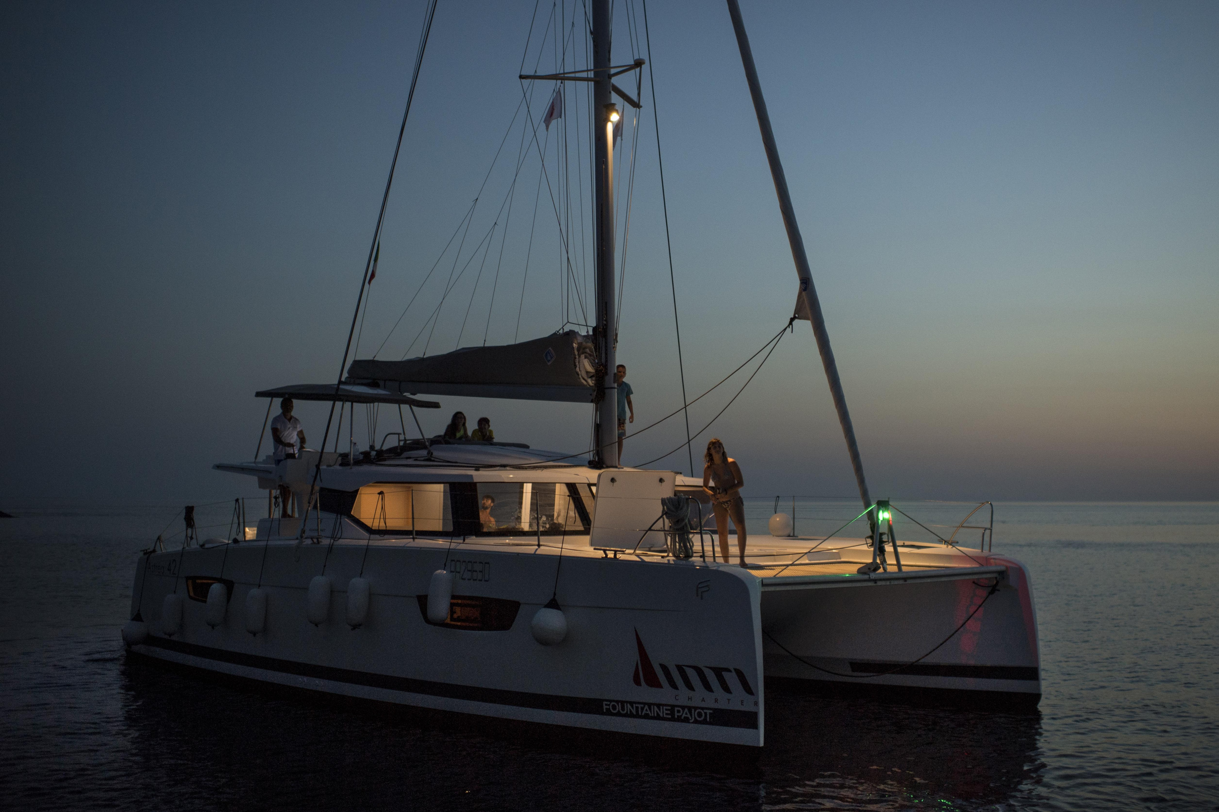 Photo #30 - Fountaine Pajot Astréa 42 (Wm-Ac in dinette-Gen-Sol.Pan) (Astrea) in Castellamare del Golfo - 12855