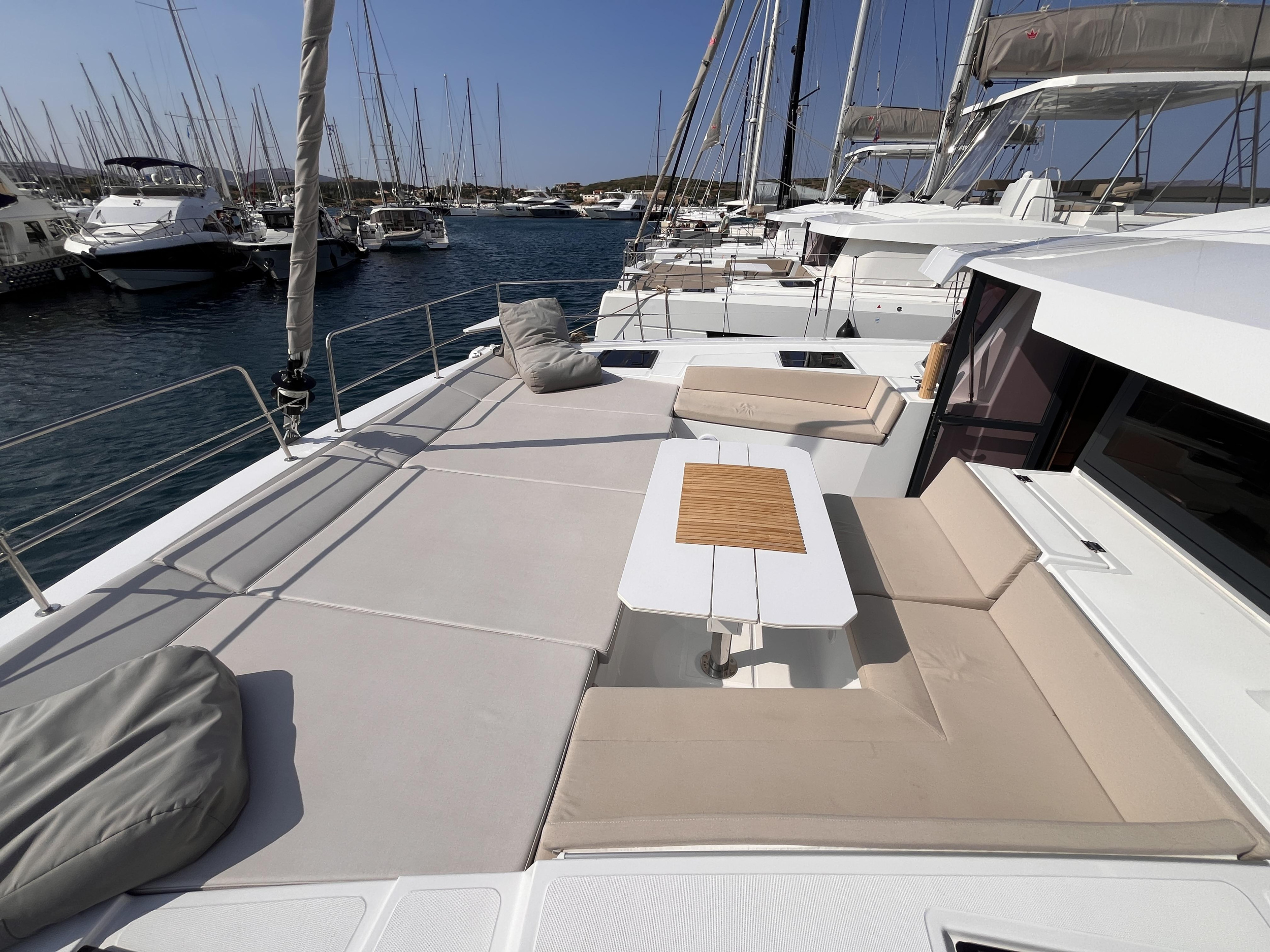 Photo #3 - Bali 4.6 (owner's version) (Noni) in Lavrion - 8340