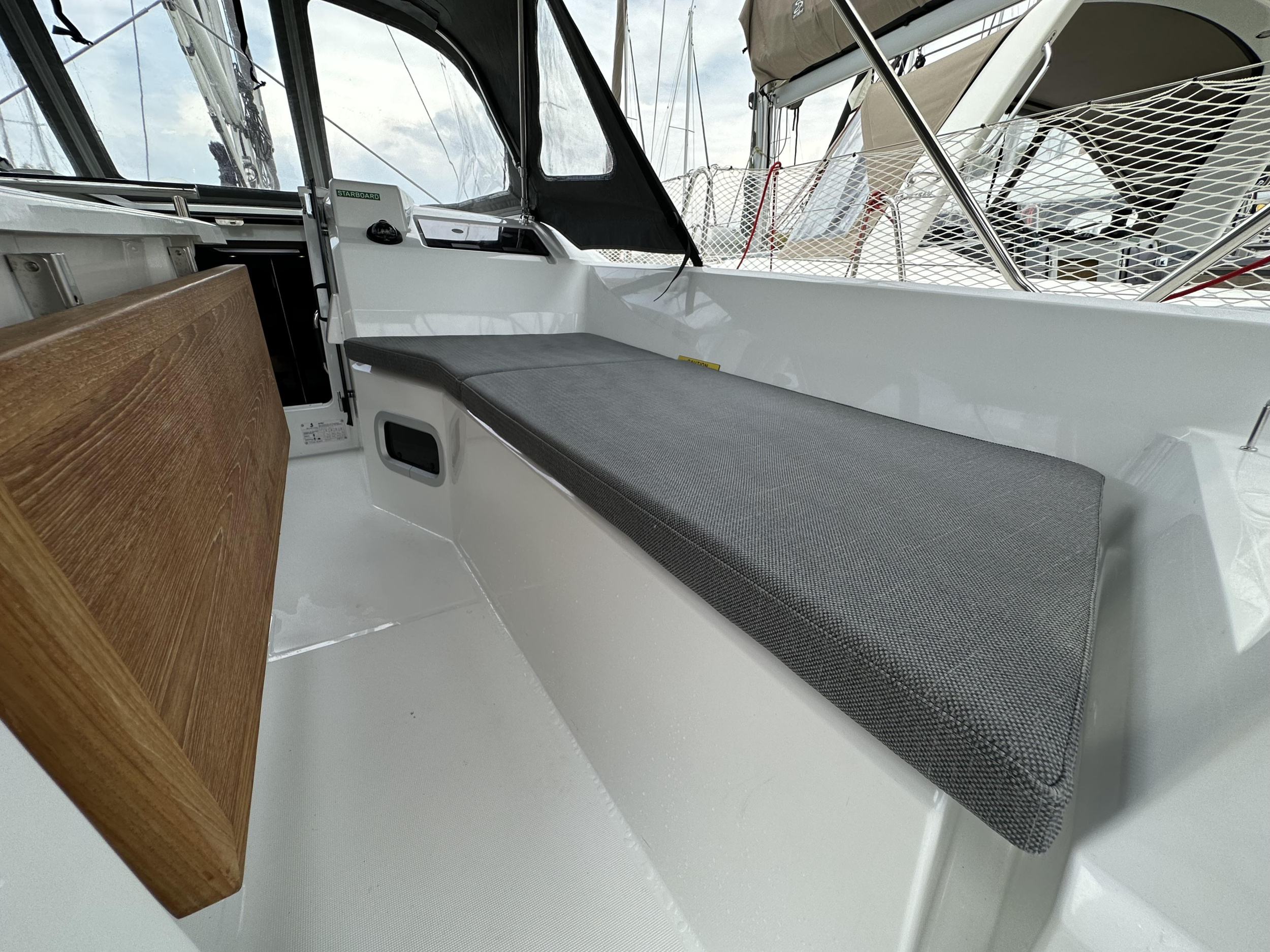 Photo #5 - Oceanis 34.1 (S/Y Aria) in Athen - 7745