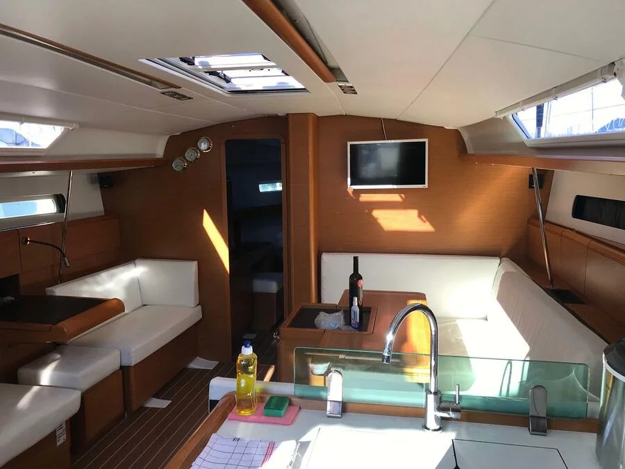 Sun Odyssey 449 owner version (SPRING SONG) Interior image - 8