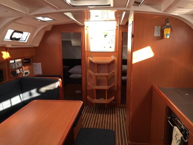 Photo #5 - Bavaria Cruiser 41 refit 2025 (Dioni) in Athen - 8820
