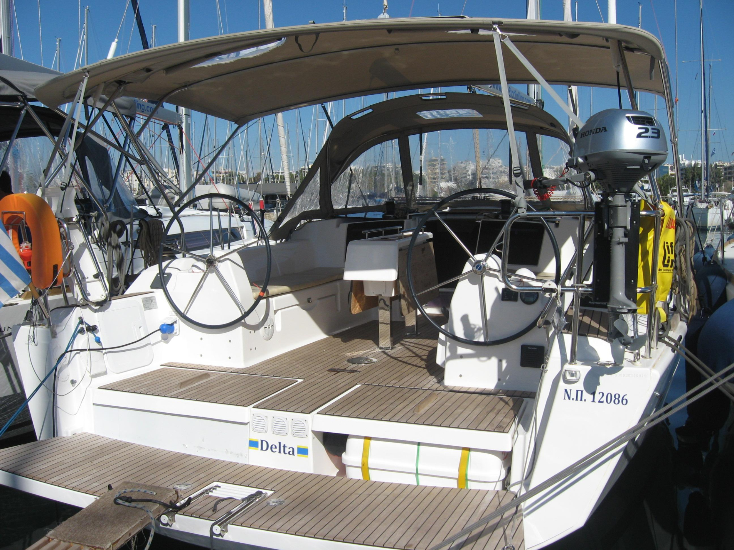 Photo #14 - Dufour 382 GL (Delta) in Atene - 8087