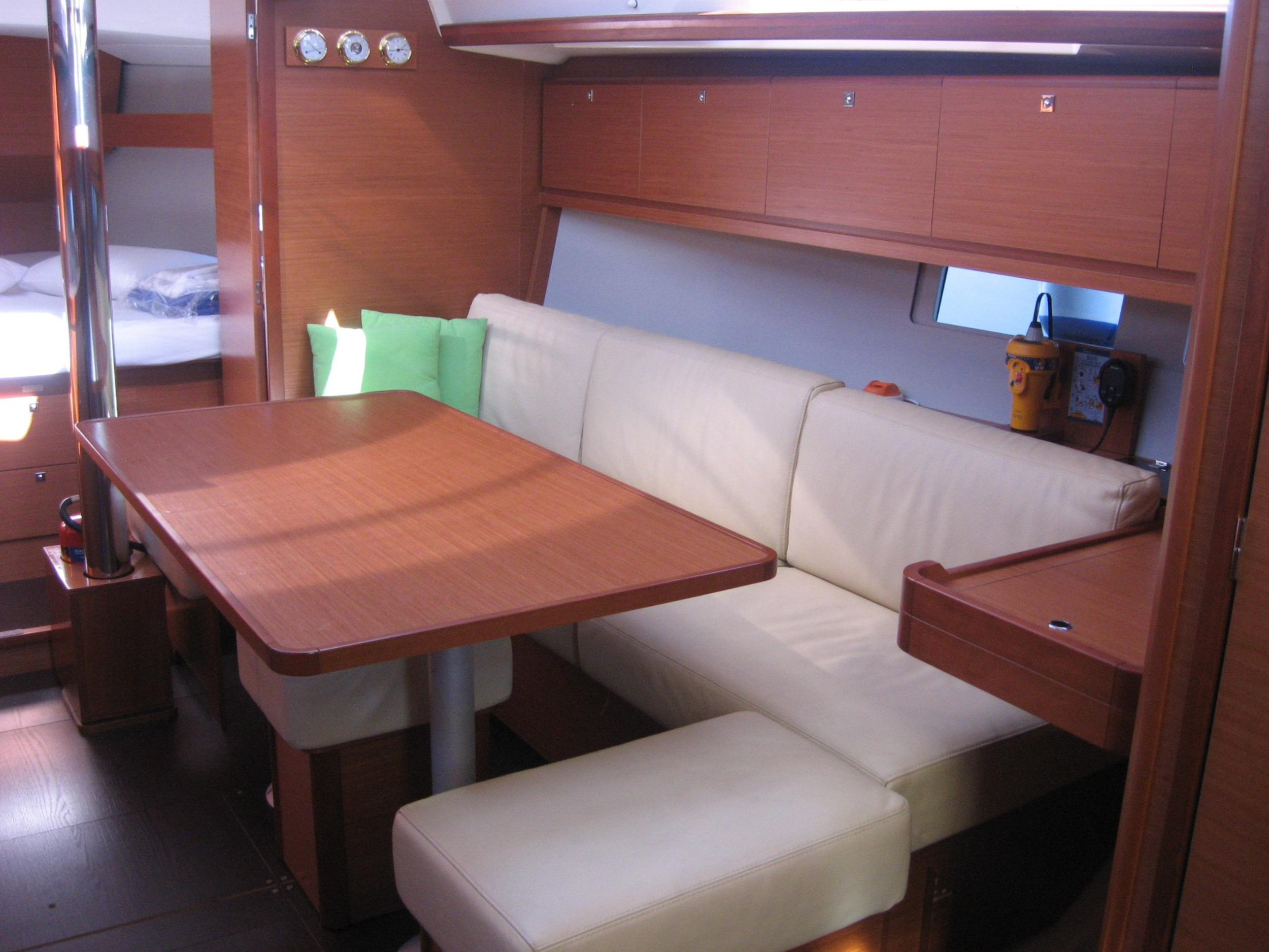 Photo #12 - Dufour 382 GL (Delta) in Atene - 8087