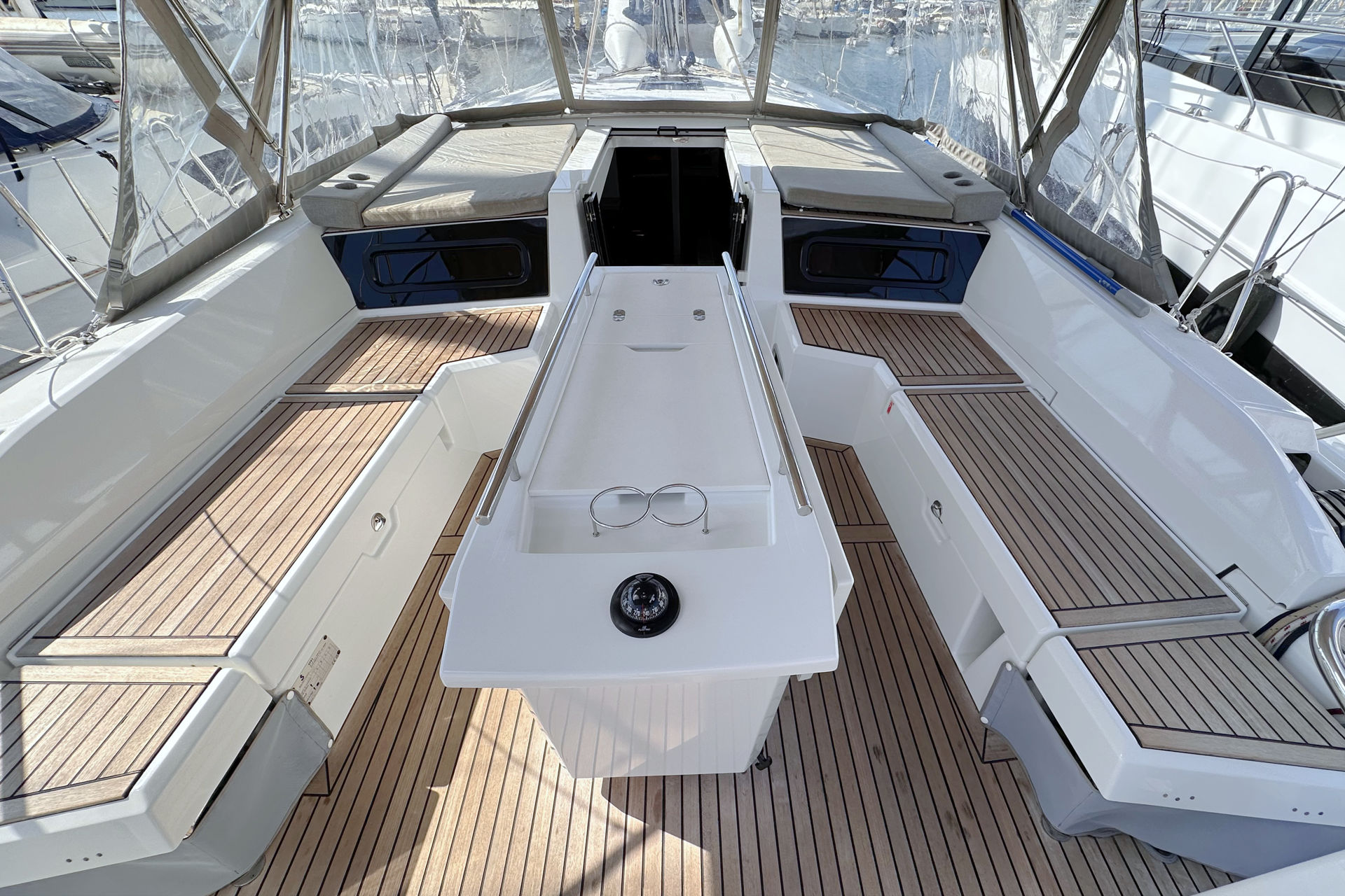 Photo #9 - Oceanis 46.1 (Sophia) in Palma - 8397