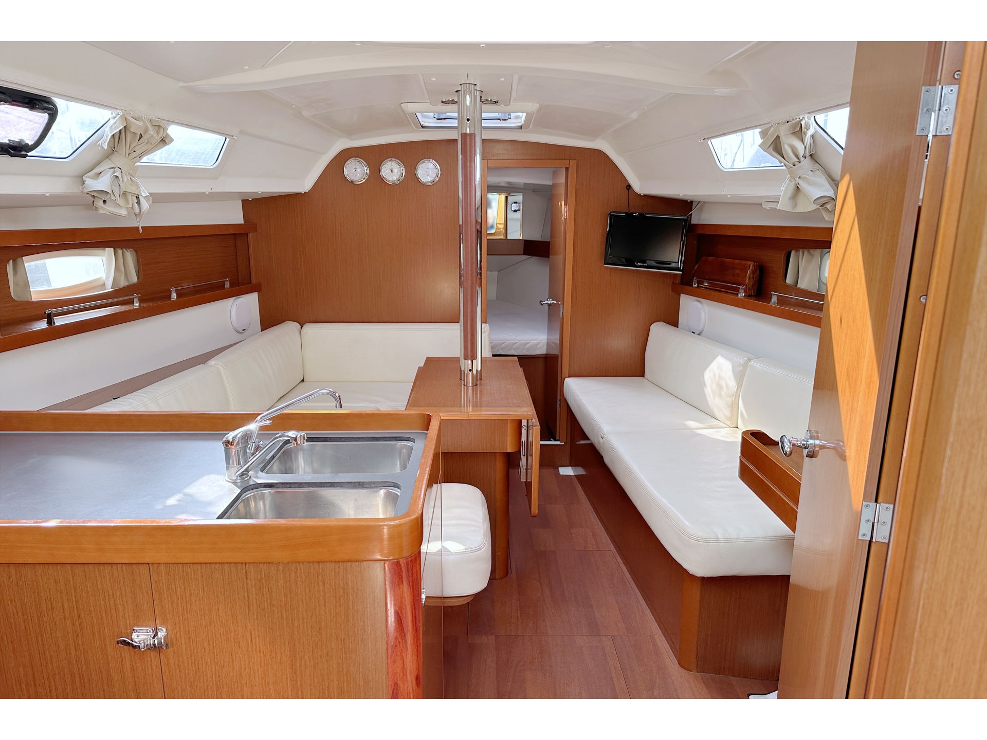 Photo #16 - Oceanis 34 (LL Skyhawk) in Pula - 9164