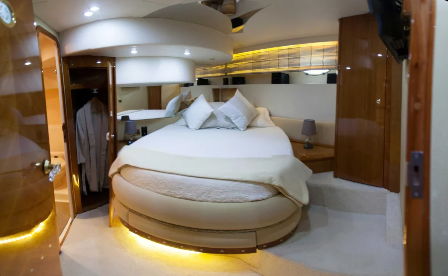 Azimut 58 (Poseidon) VIP cabin - 4