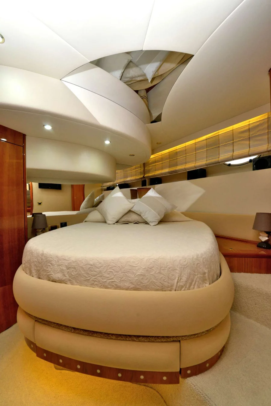 Azimut 58 (Poseidon) VIP cabin - 13