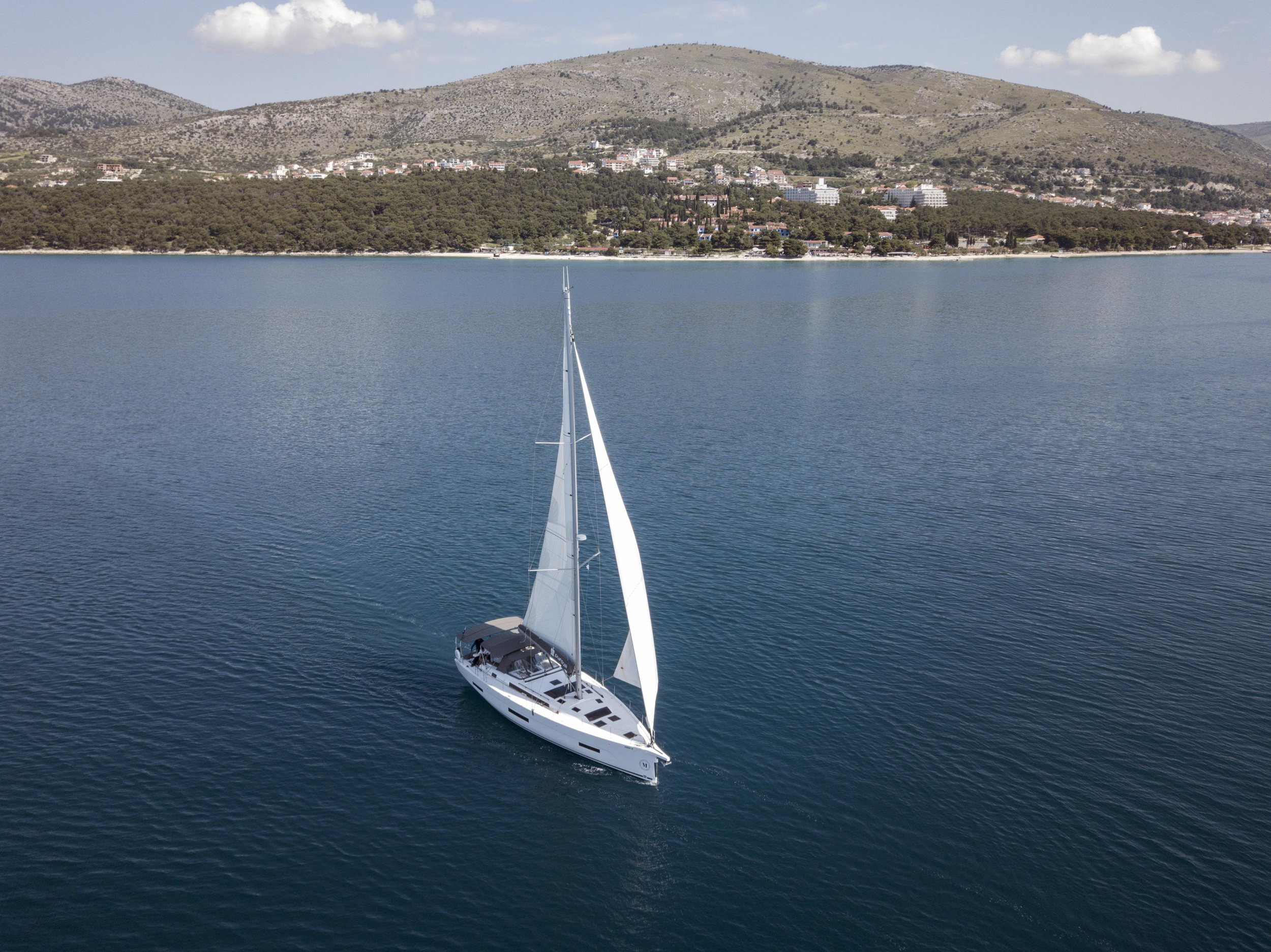 Photo #1 - Dufour 530 (JOHANNA) in Trogir - 16112