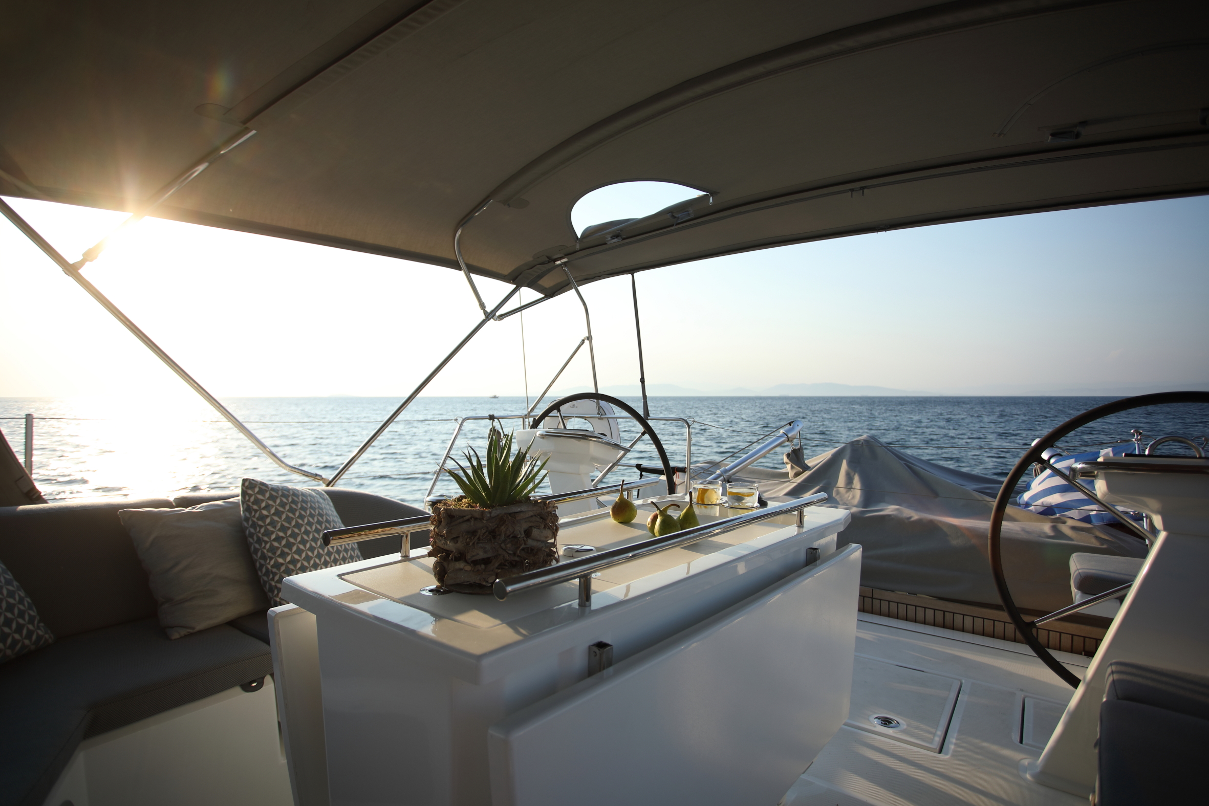 Photo #14 - Oceanis 51.1 (Mickey G) en Athènes - 15038