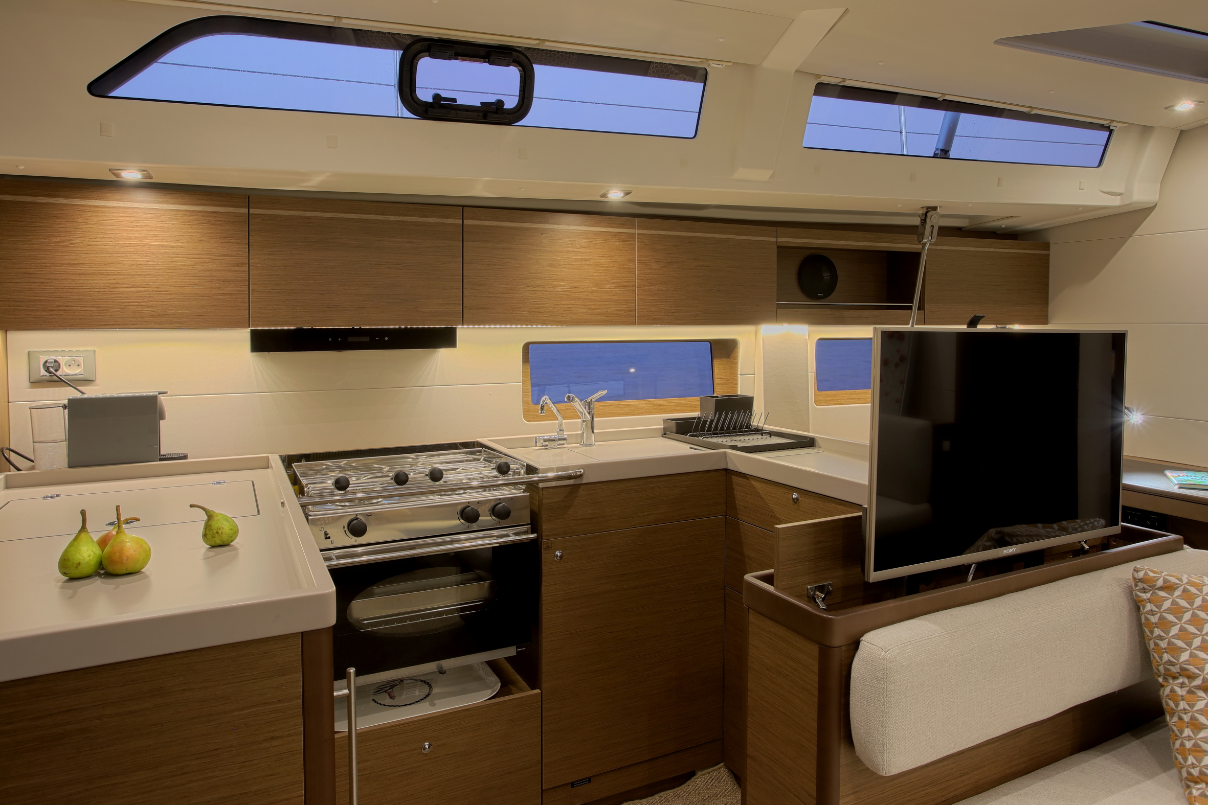 Photo #10 - Oceanis 51.1 (Mickey G) en Athènes - 15038