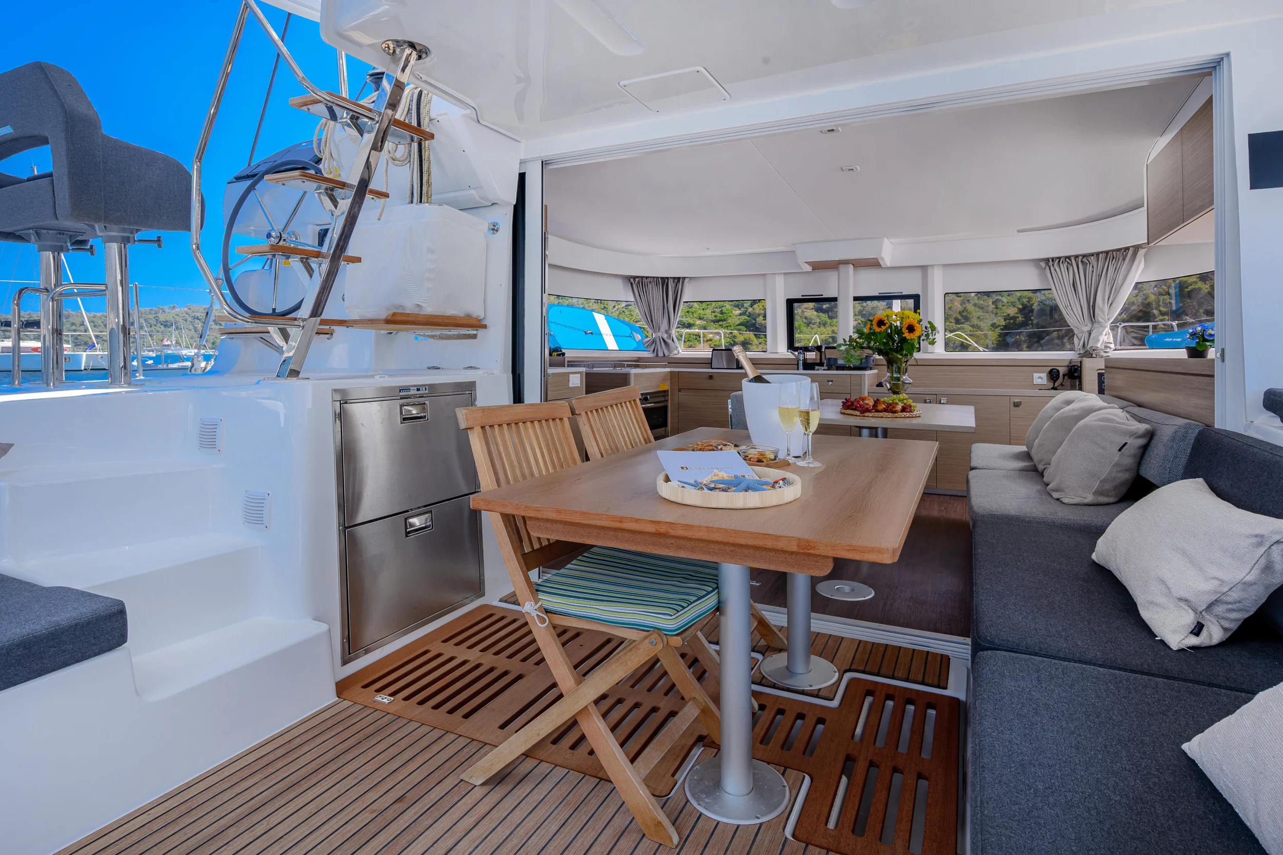 Lagoon 43 (Active.Cruises)  - 1