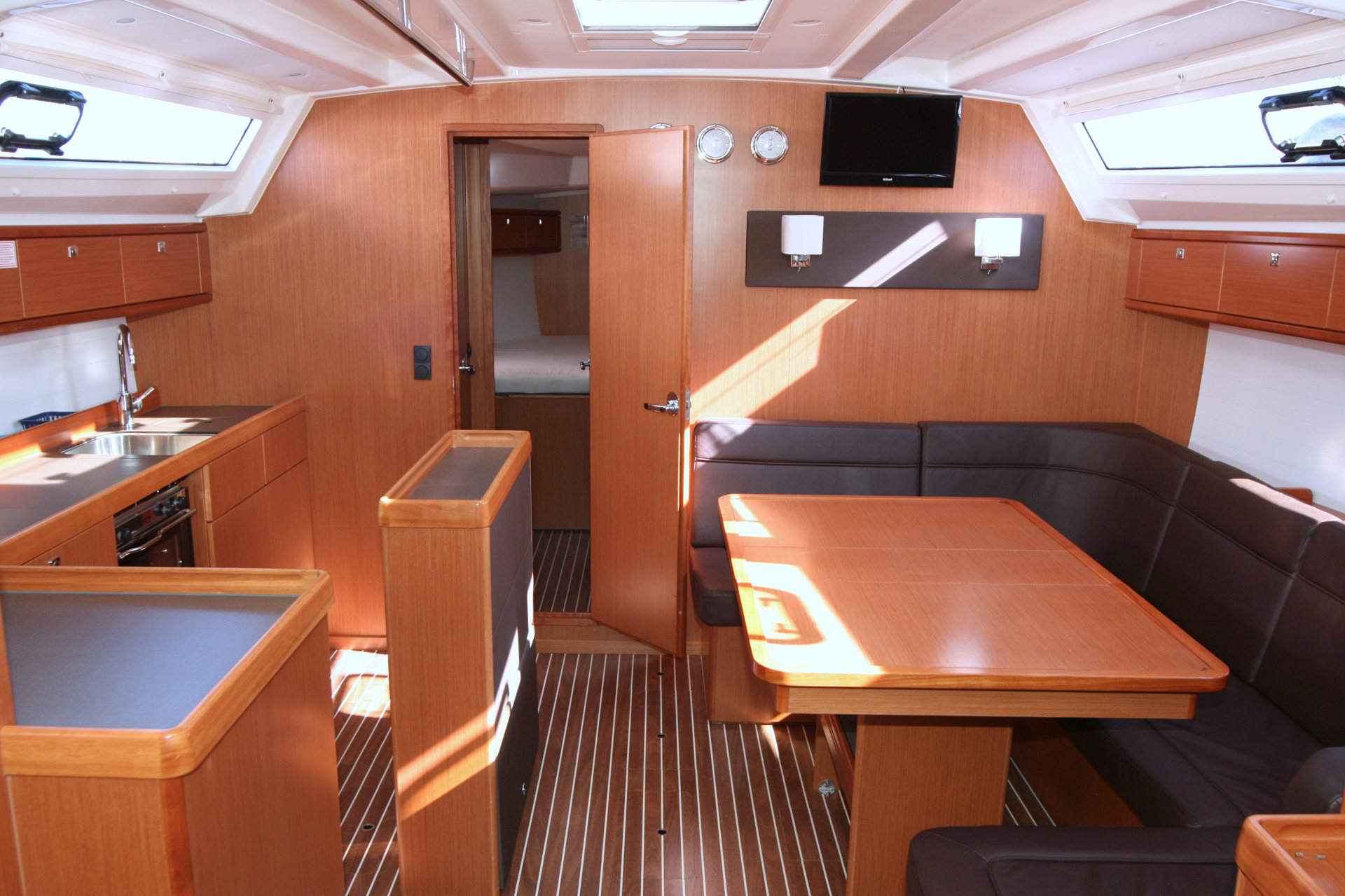 Photo #23 - Bavaria Cruiser 46 (Beef) en Pula - 9134