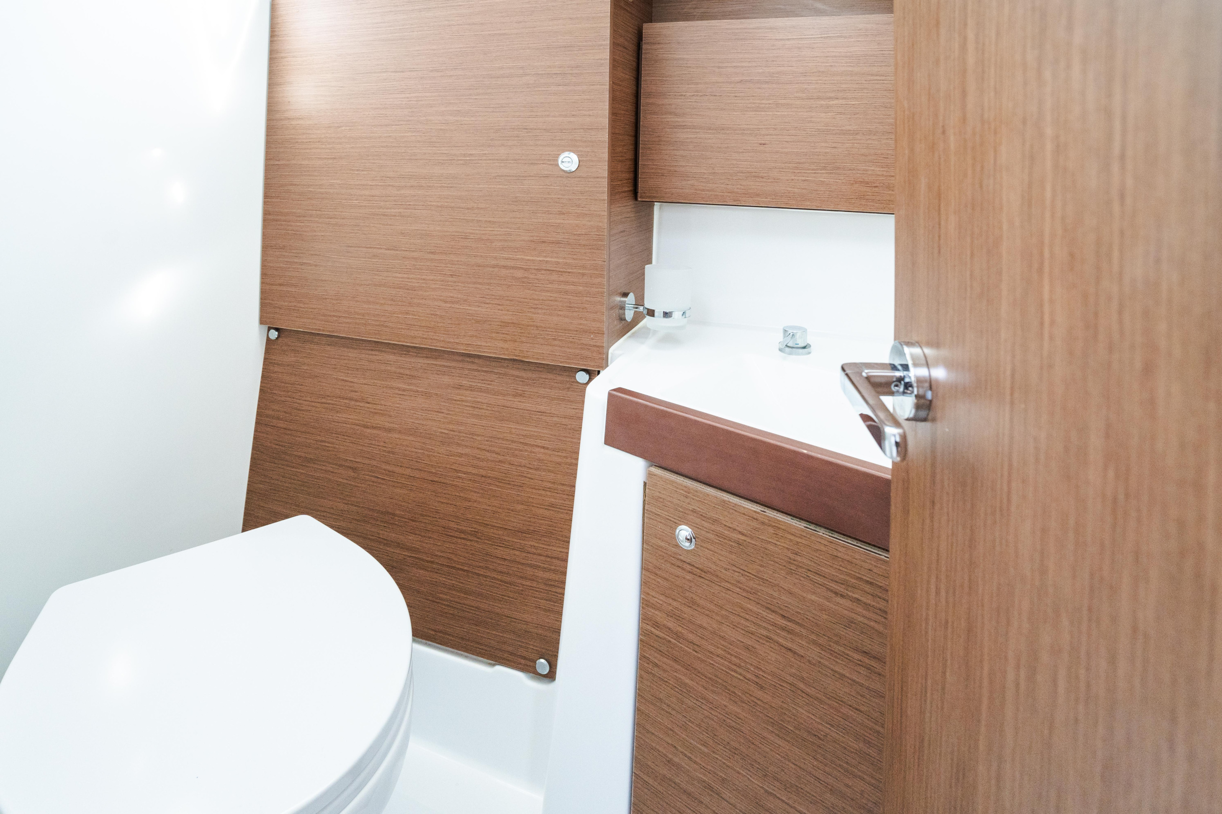 Photo #5 - Oceanis 38.1 (Meli - Comfort line) in Castiglioncello - 8569