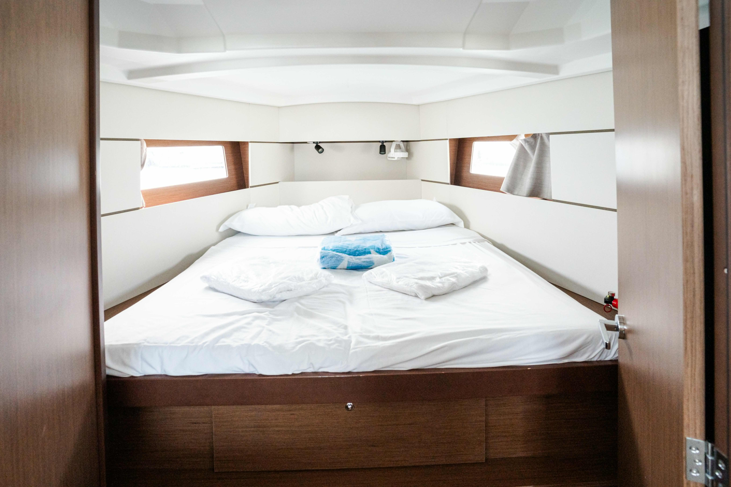 Photo #8 - Oceanis 38.1 (Meli - Comfort line) in Castiglioncello - 8569
