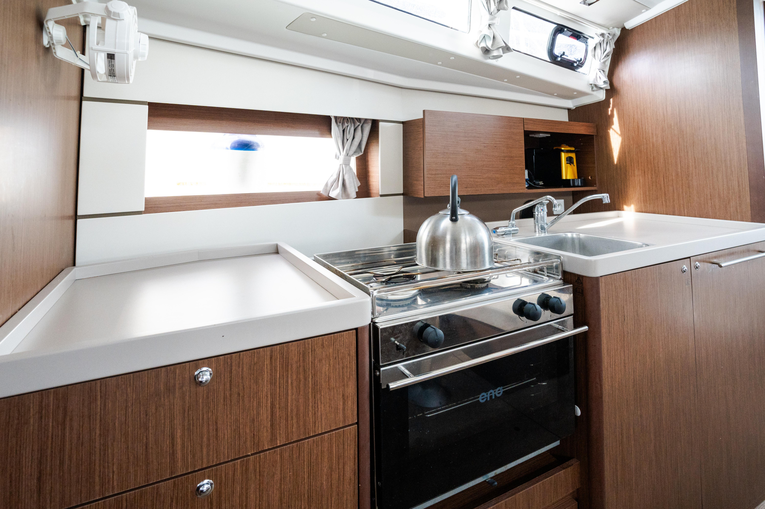 Photo #20 - Oceanis 38.1 (Meli - Comfort line) in Castiglioncello - 8569
