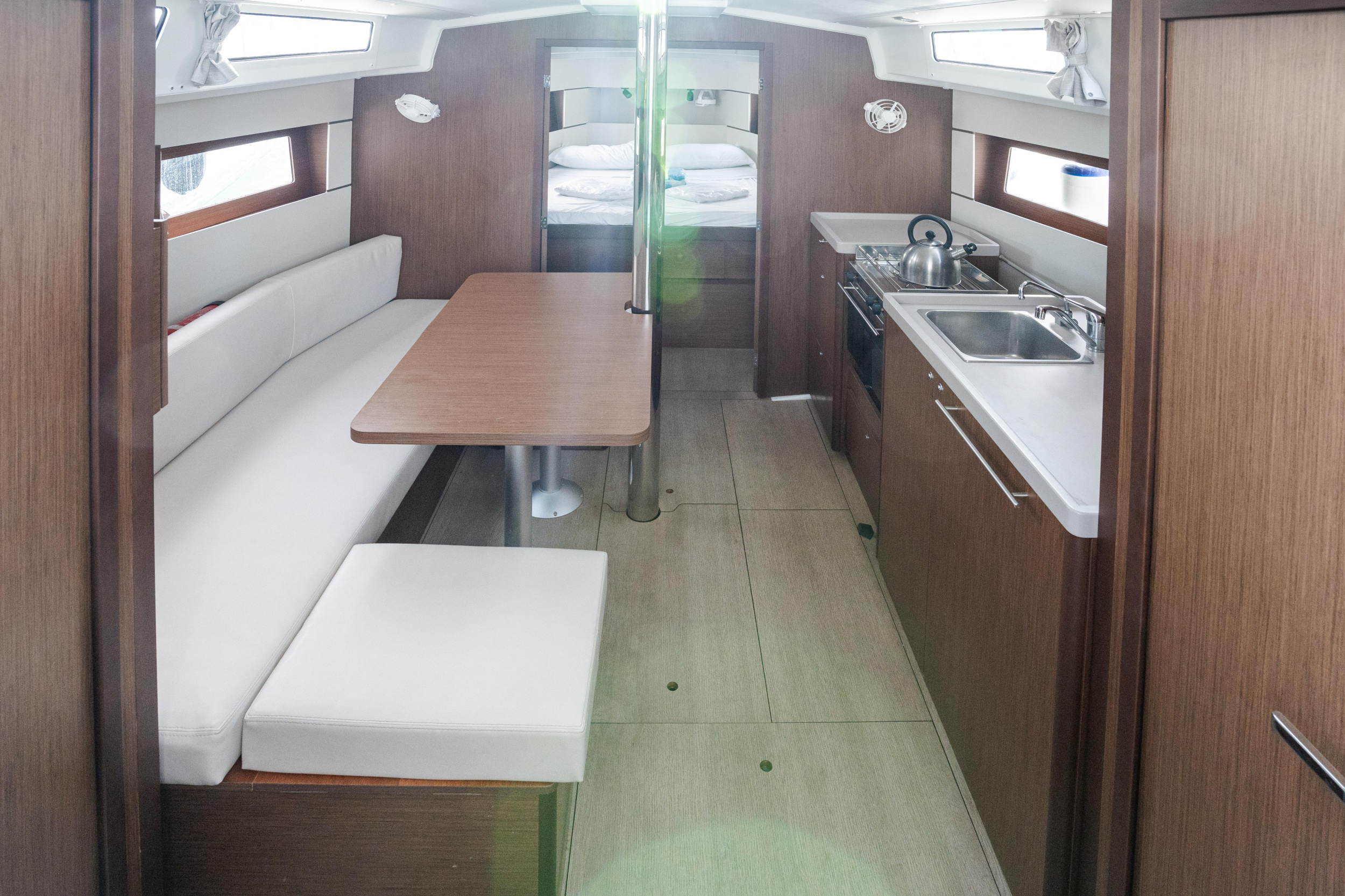 Photo #24 - Oceanis 38.1 (Meli - Comfort line) in Castiglioncello - 8569