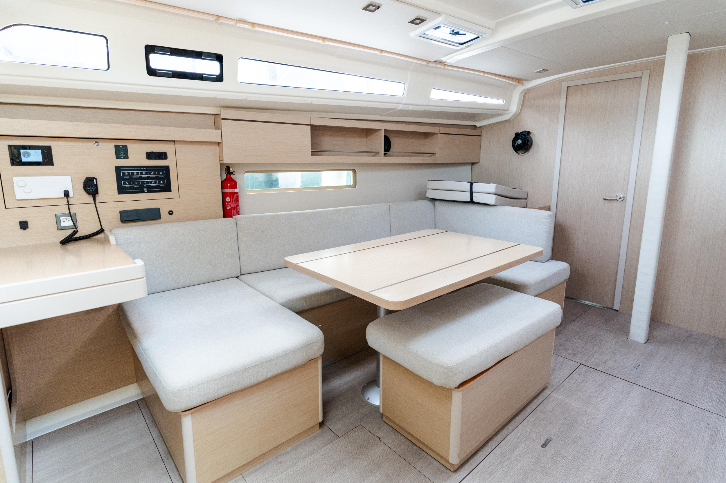 Photo #8 - Oceanis 40.1 (Clio - Comfort line) in Castiglioncello - 5300