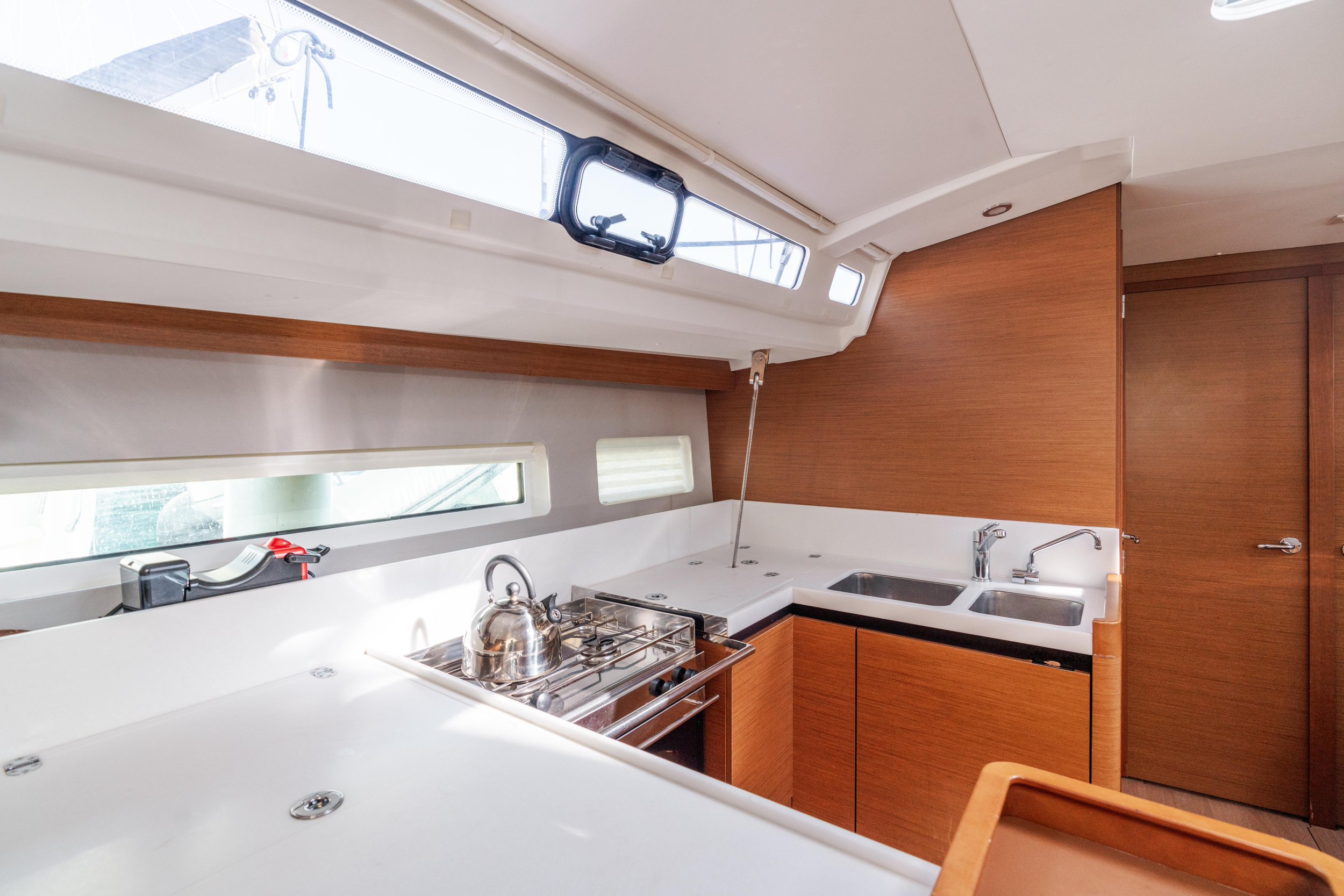 Photo #8 - Sun Odyssey 440 (Diana - Standard line) in Portorosa - 25643