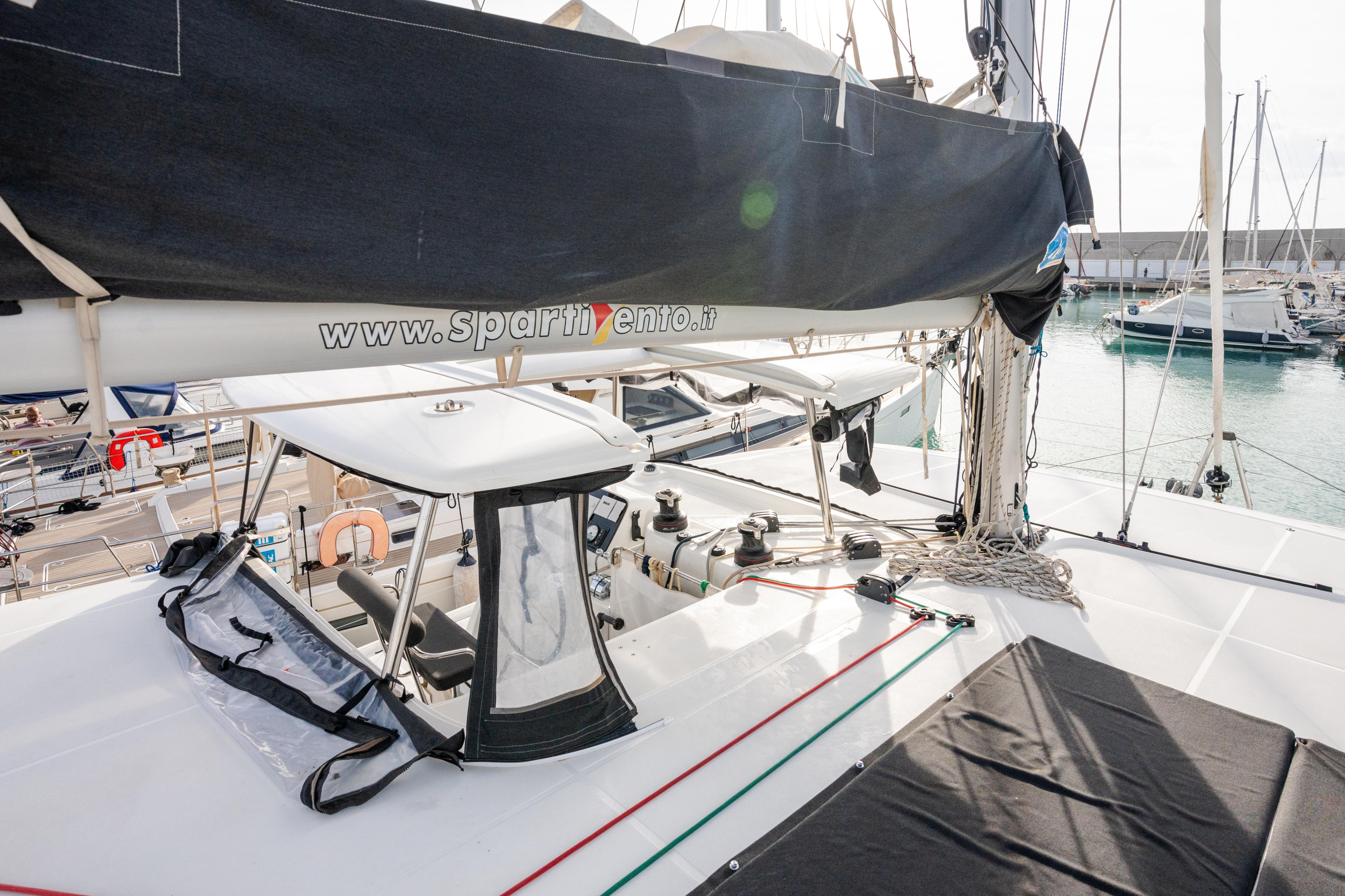 Photo #35 - Lagoon 42 (Gelsomino - Comfort line) in Castiglioncello - 25309