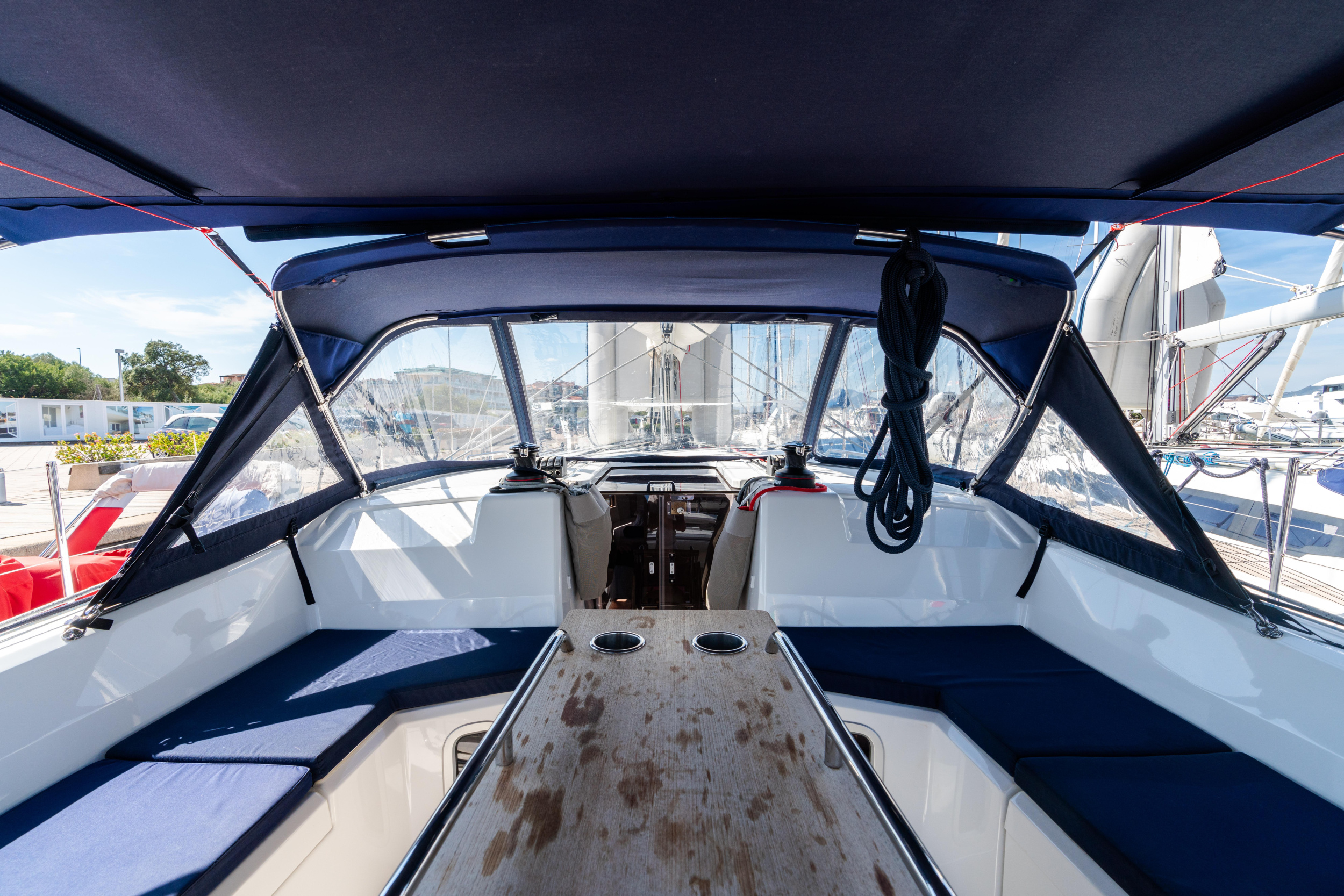 Photo #17 - Oceanis 40.1 (Oneiros - Comfort line) in Olbia - 7847